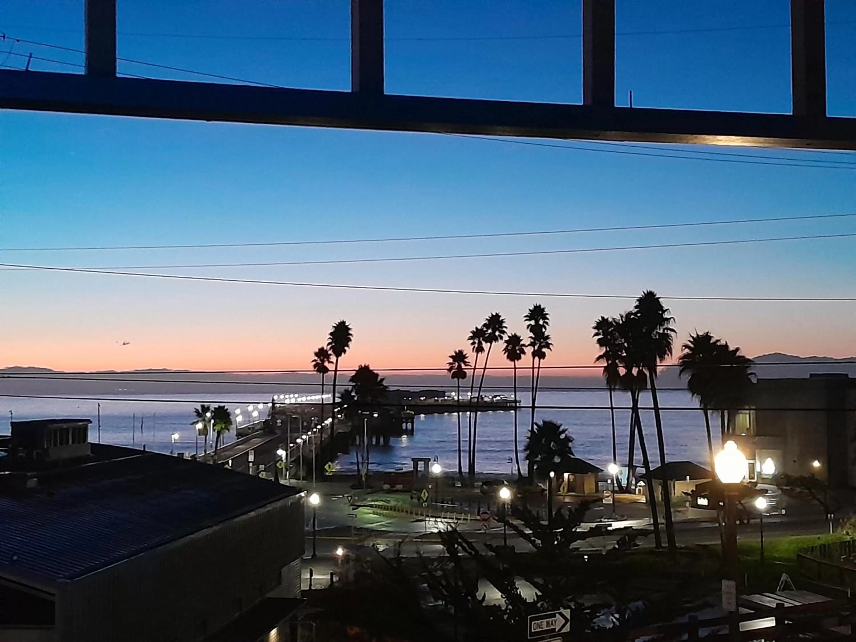 Restaurant/places to eat in Howard Johnson by Wyndham Santa Cruz