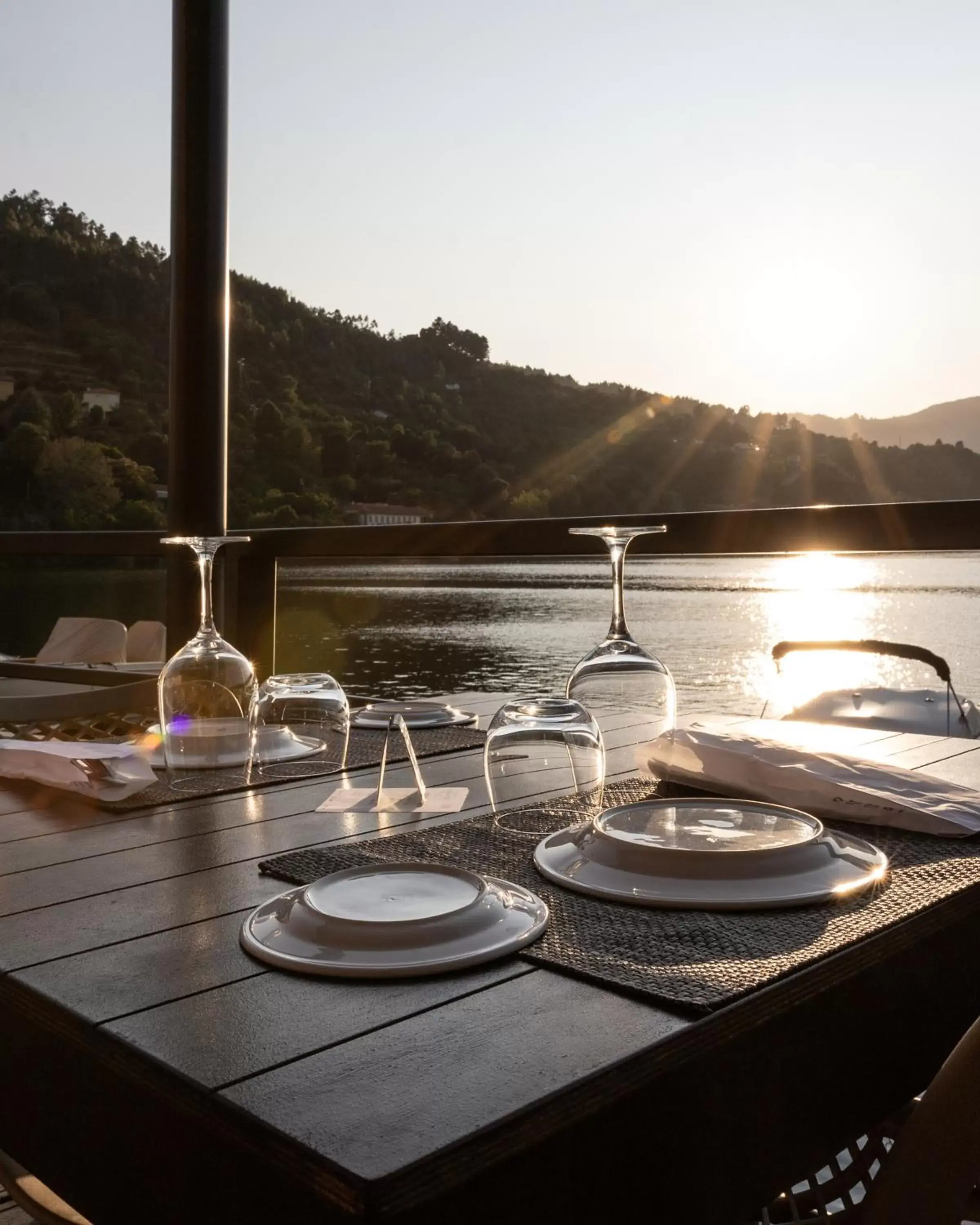 Restaurant/places to eat in Douro Hotel Porto Antigo