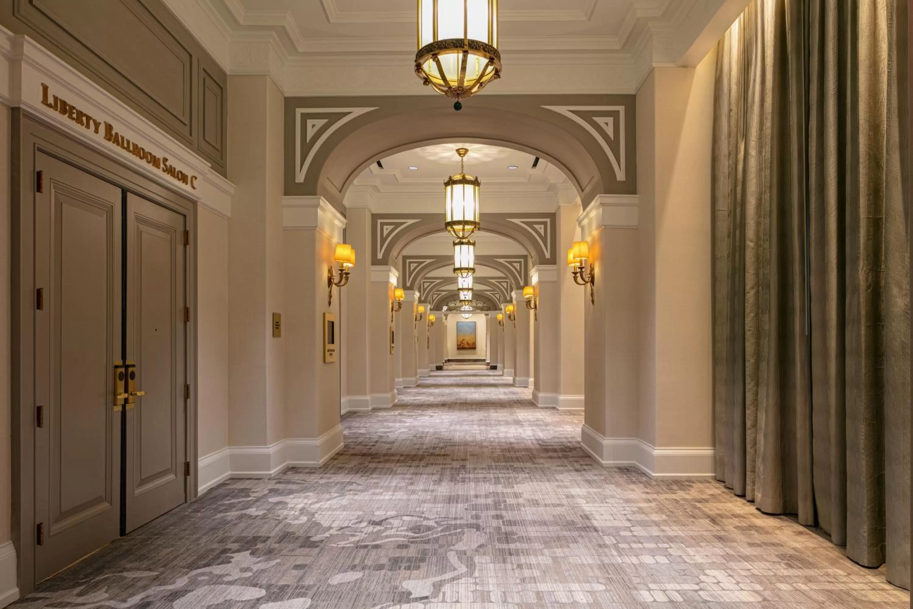 Meeting/conference room, Bed in Philadelphia Marriott Downtown