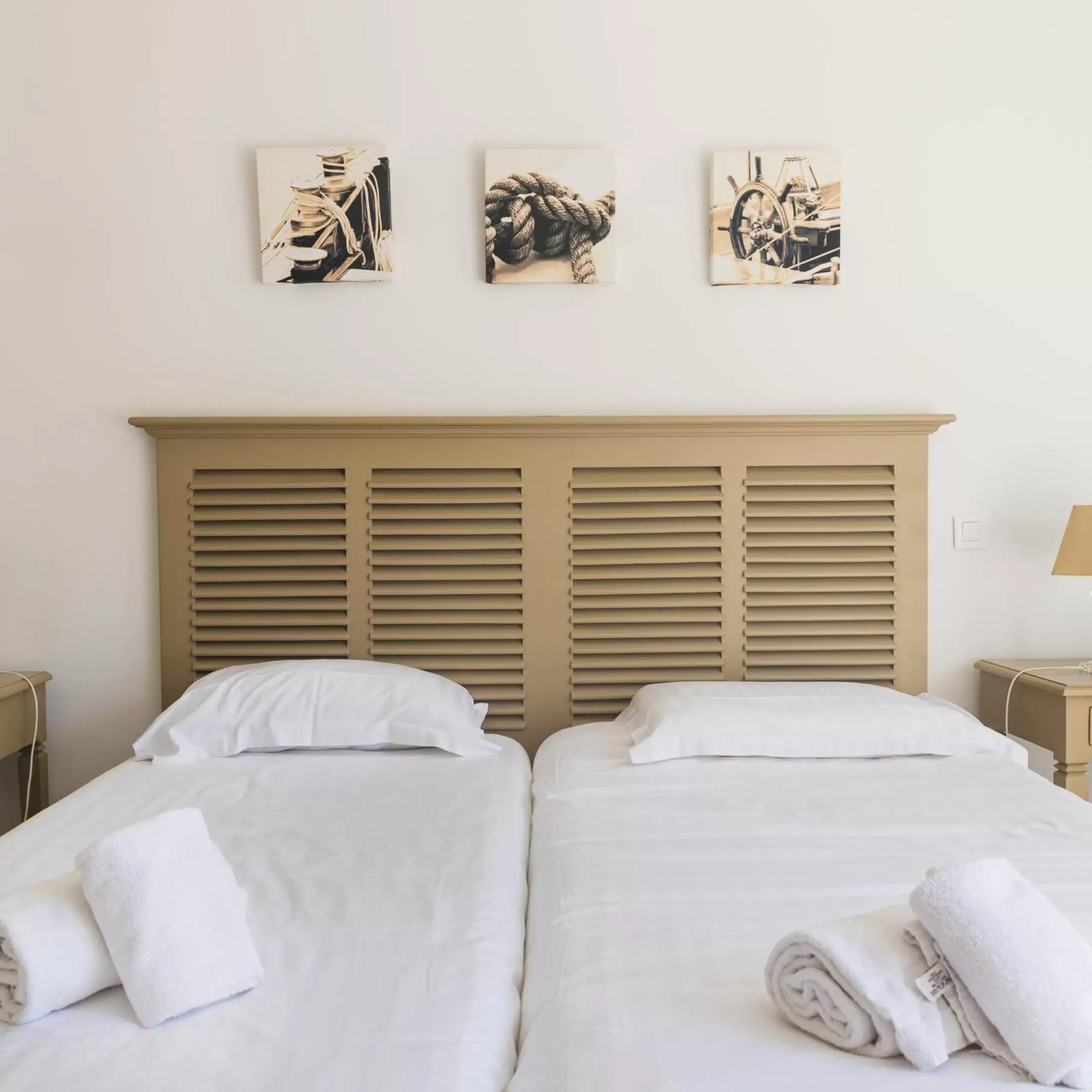 Bedroom, Bed in Hotel et Studios Le Marina Baie de La Baule