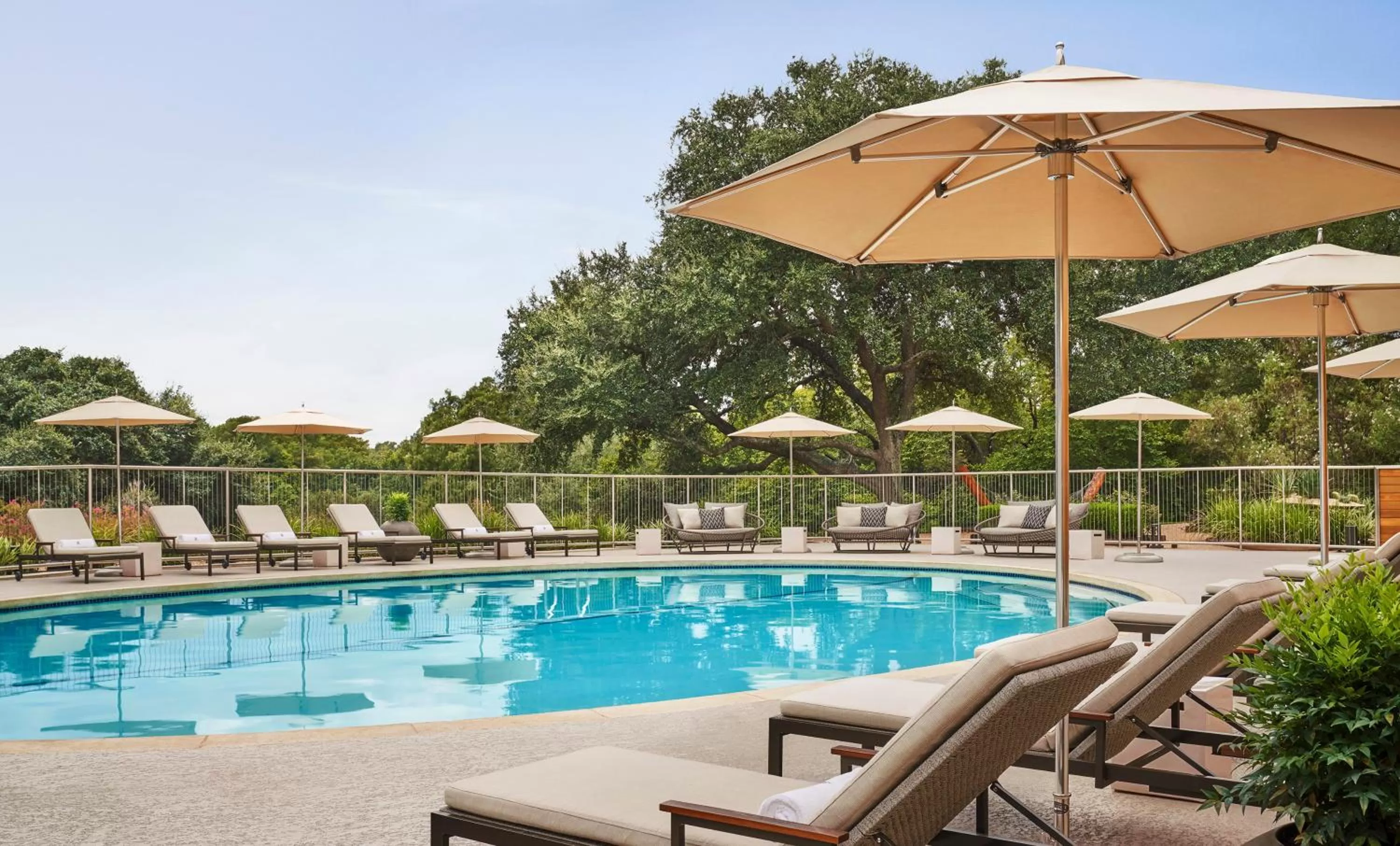 Swimming pool in Four Seasons Hotel Austin