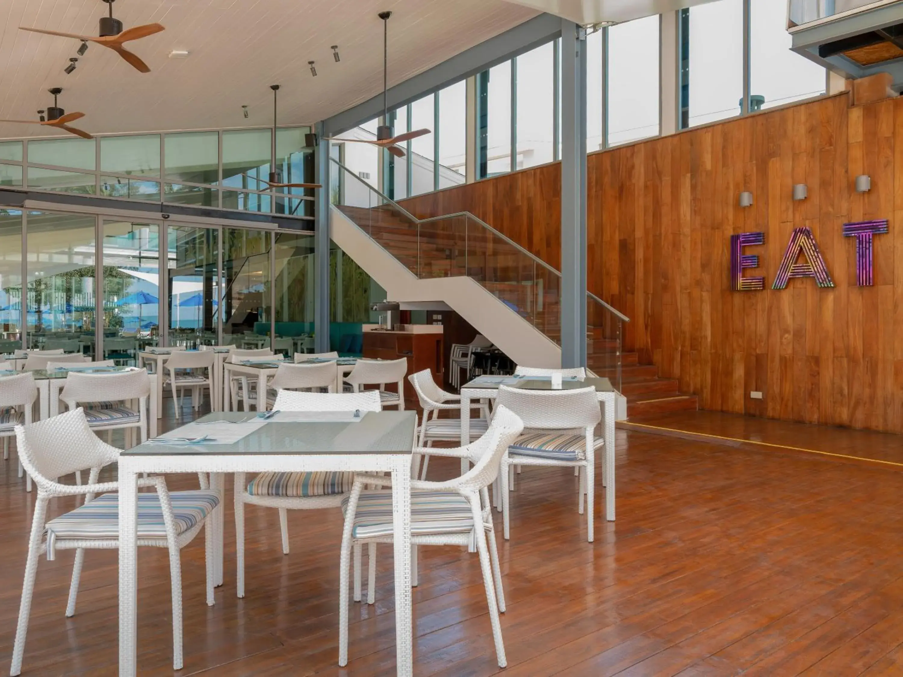 Restaurant/places to eat in OZO Chaweng Samui Restaurant/places to eat in OZO Chaweng Samui