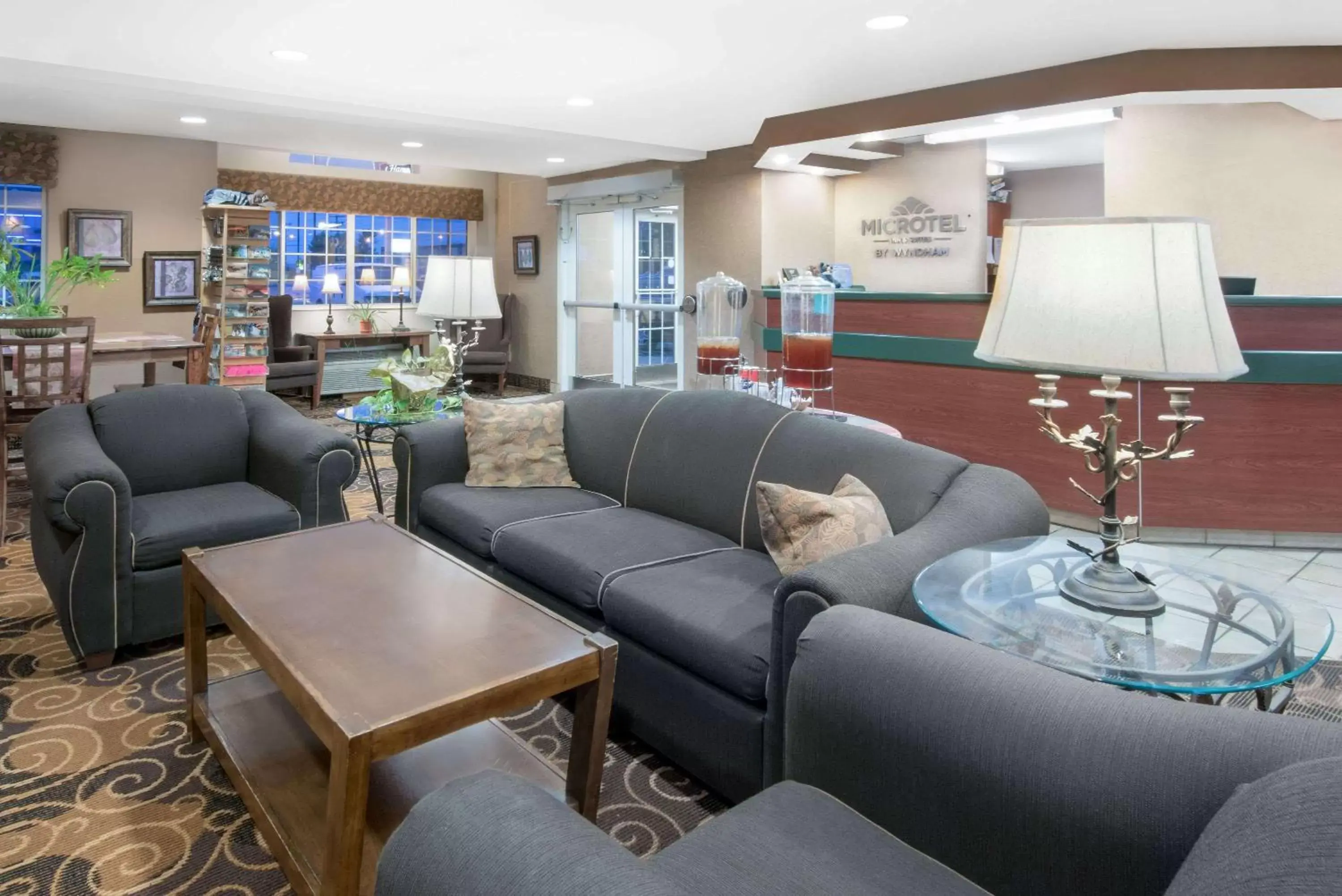 Lobby or reception, Seating Area in Microtel Inn & Suites by Wyndham Rapid City