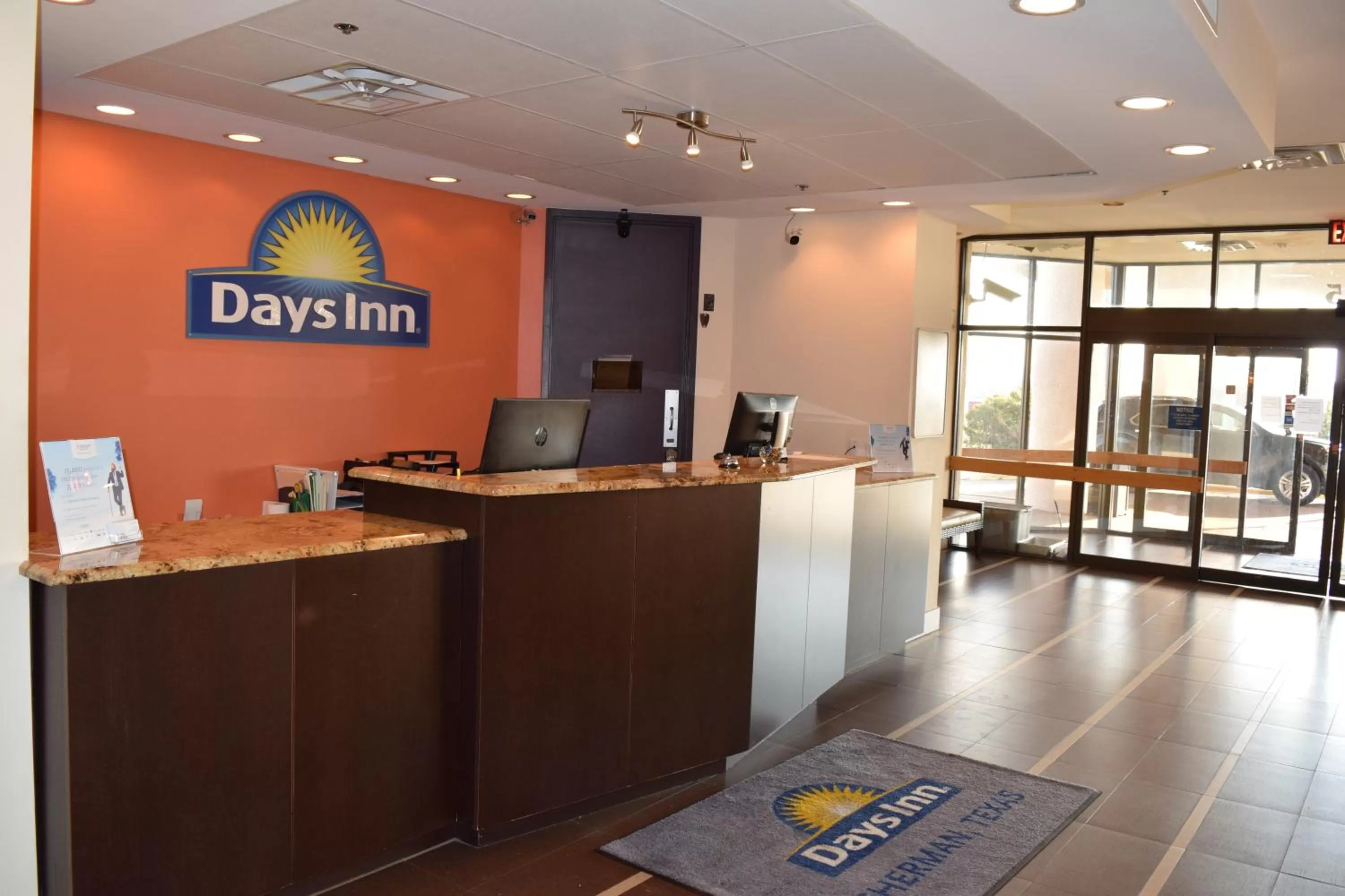 Lobby or reception in Days Inn by Wyndham Sherman