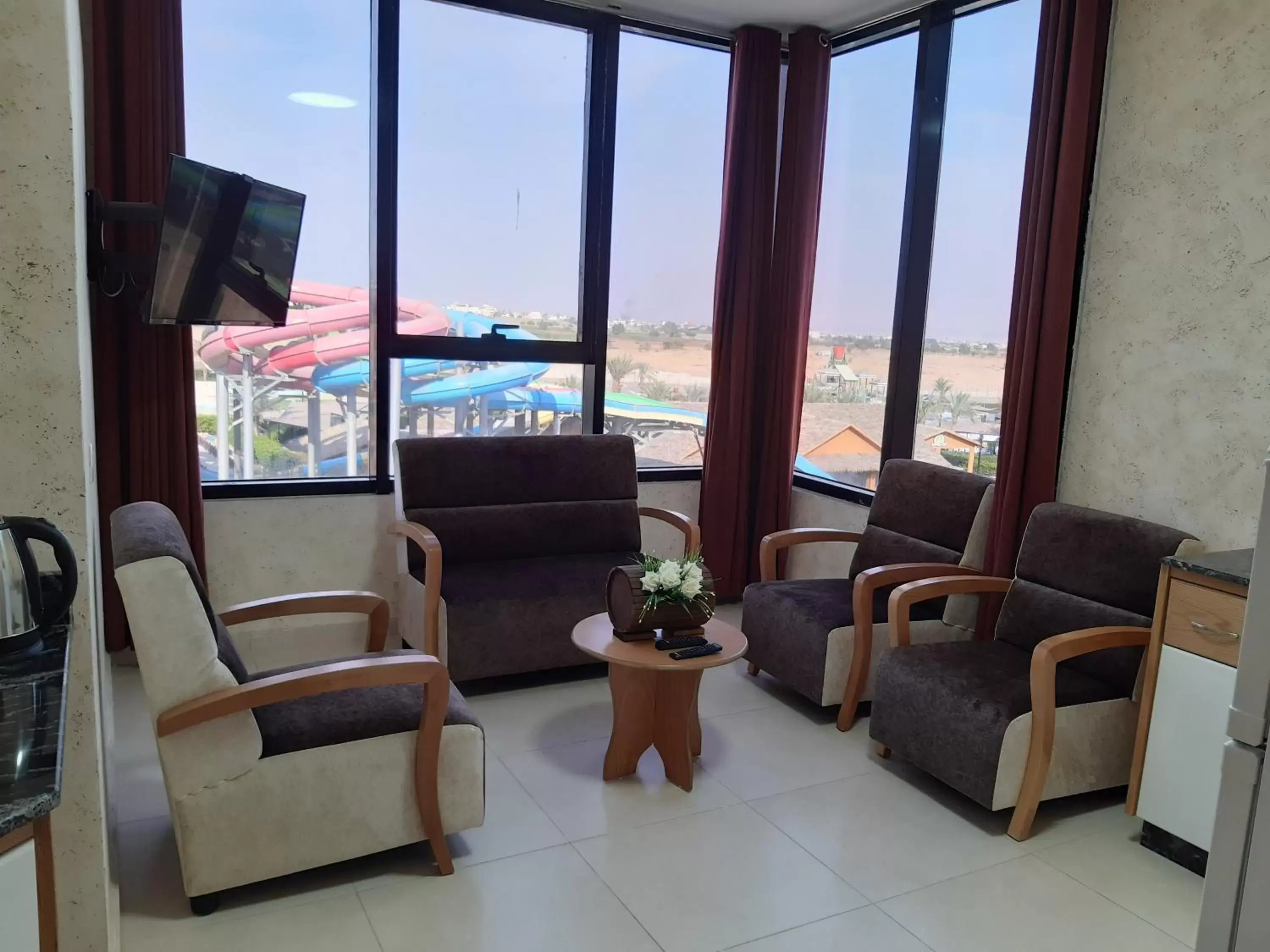 Two-Bedroom Apartment in Dolphin Suites Hotel Two-Bedroom Apartment in Dolphin Suites Hotel