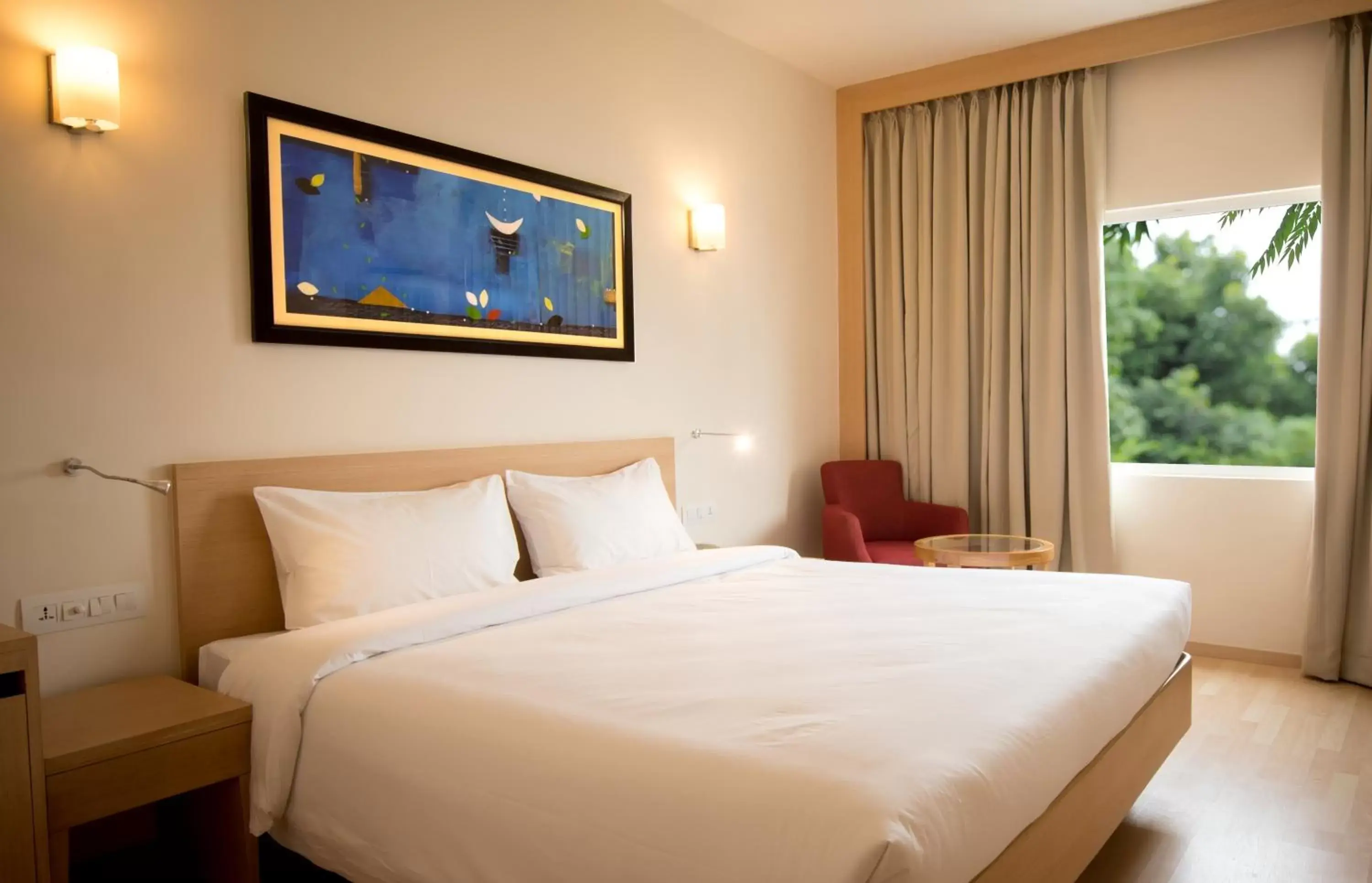 Bed in Red Fox by Lemon Tree Hotels, Tiruchirappalli Trichy Bed in Red Fox by Lemon Tree Hotels, Tiruchirappalli Trichy