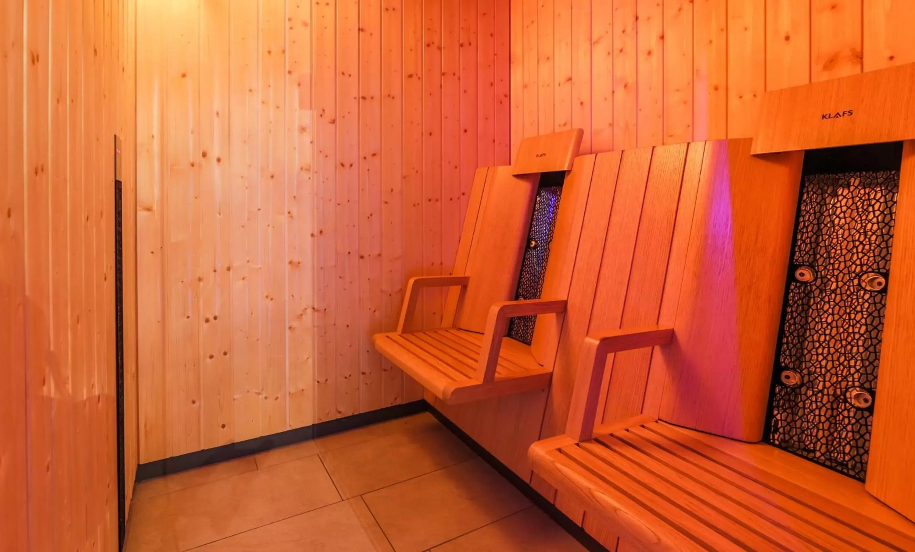 Sauna in AvenidA Mountain Lodges Kaprun