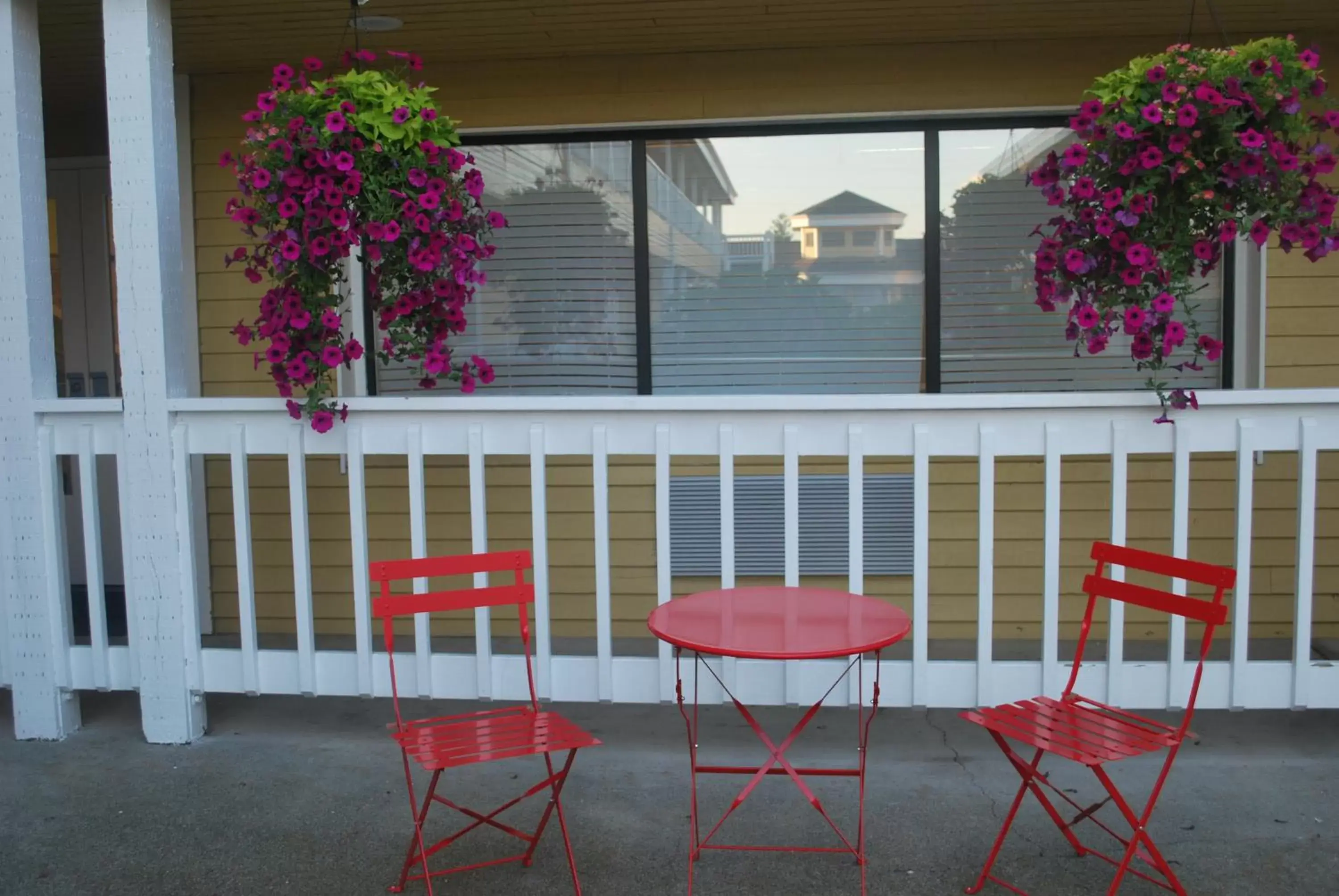 Patio in GuestHouse Inn Enumclaw