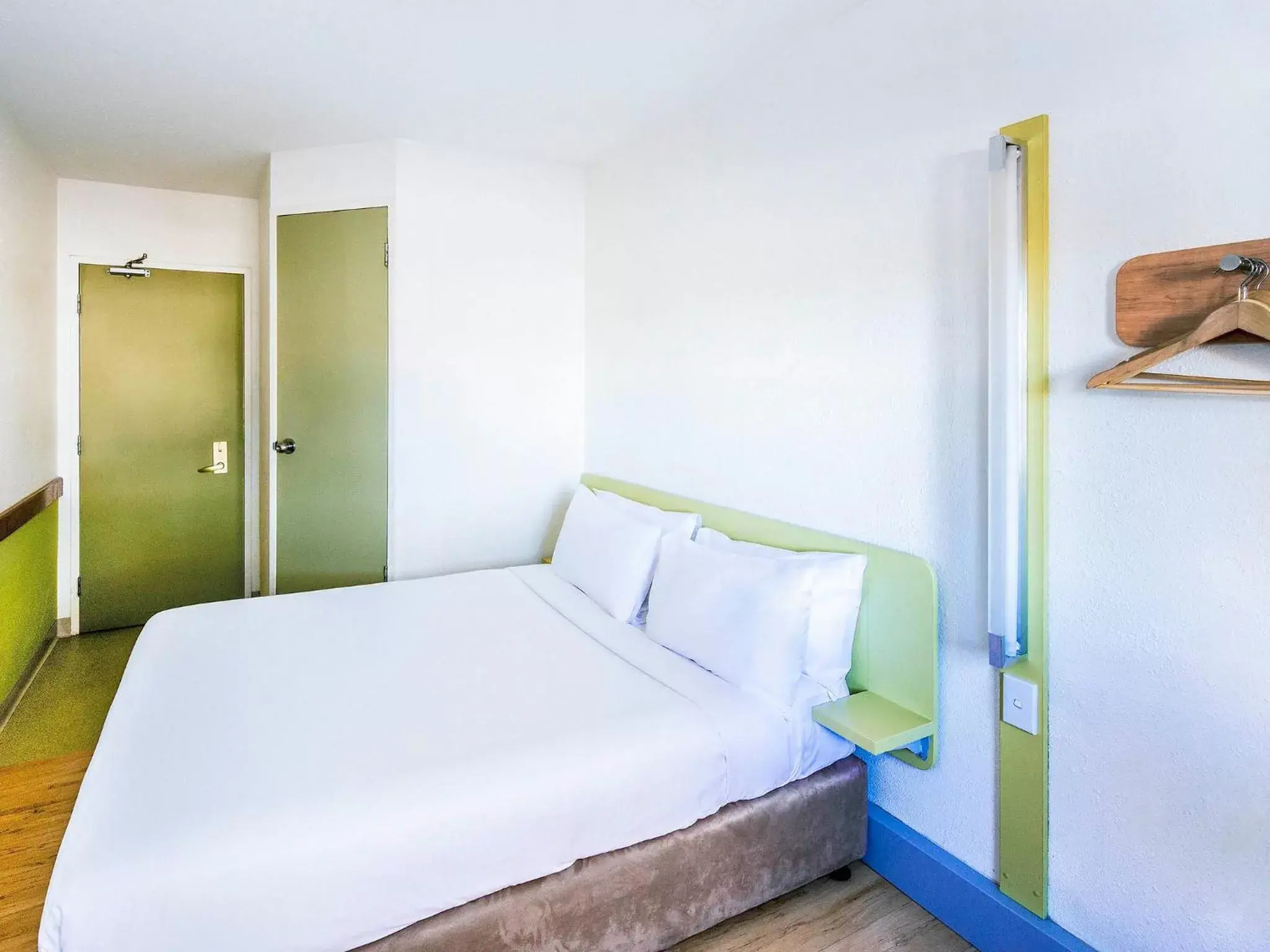 Property building, Bed in ibis Budget - Dandenong