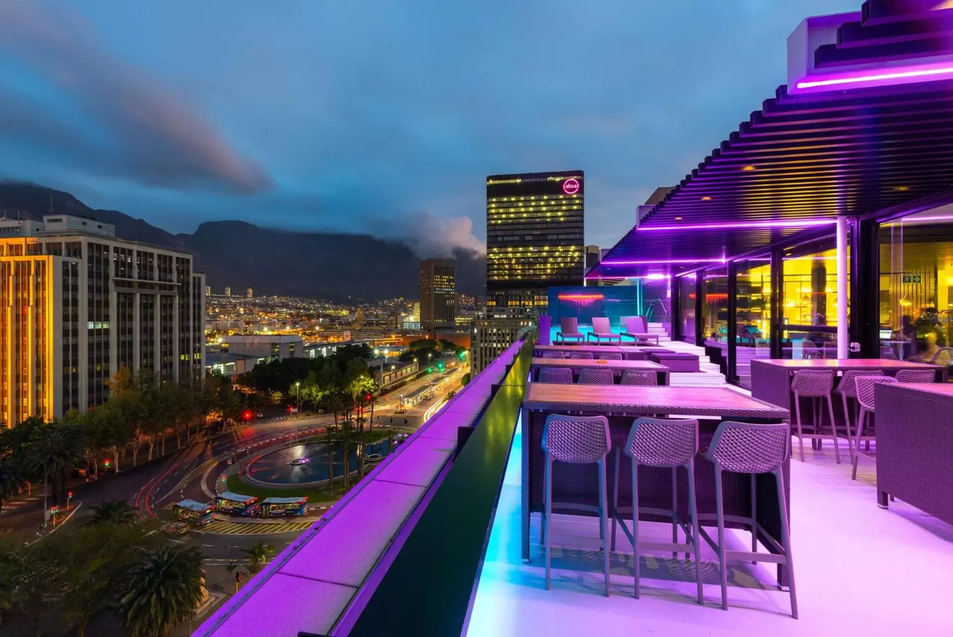 Restaurant/places to eat in Park Inn by Radisson Cape Town Foreshore