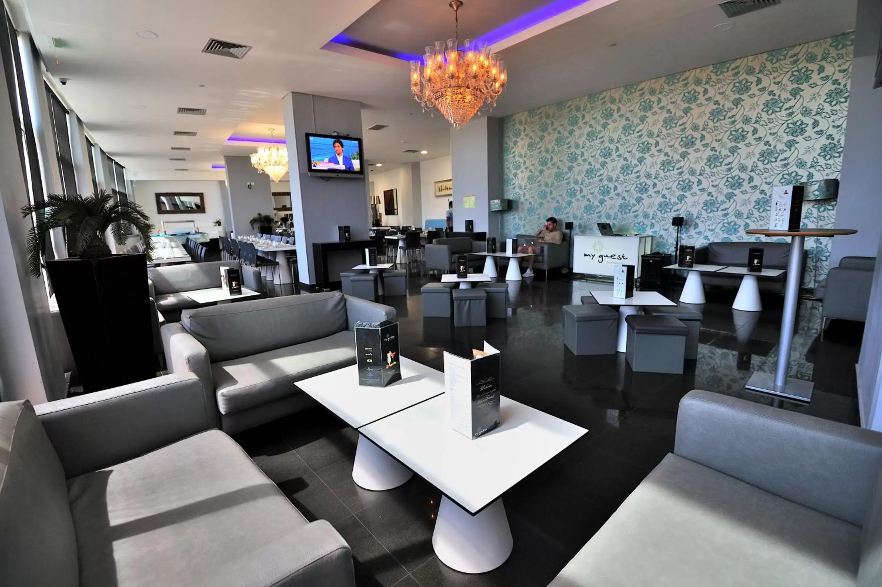 Restaurant/Places to Eat in Oceano Atlantico Apartamentos Turisticos