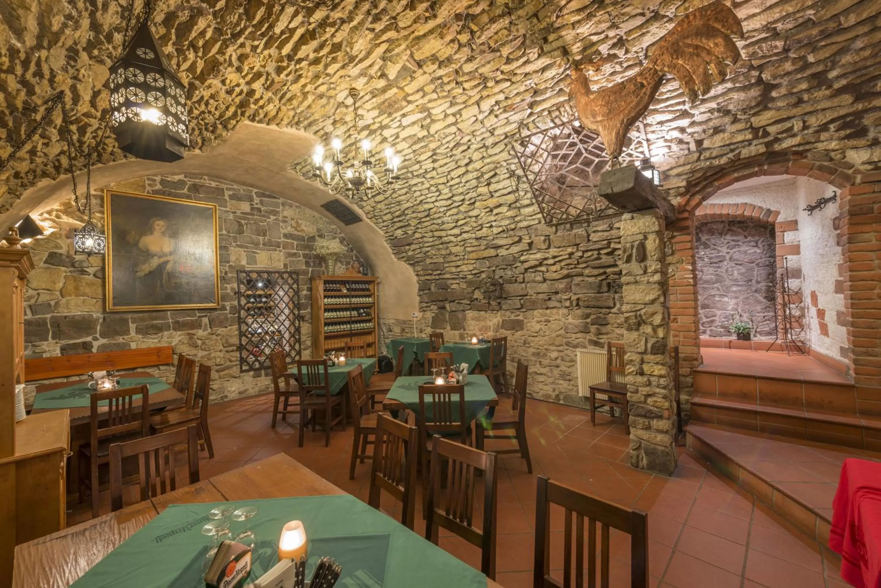 Restaurant/places to eat in Hotel Cerny Slon