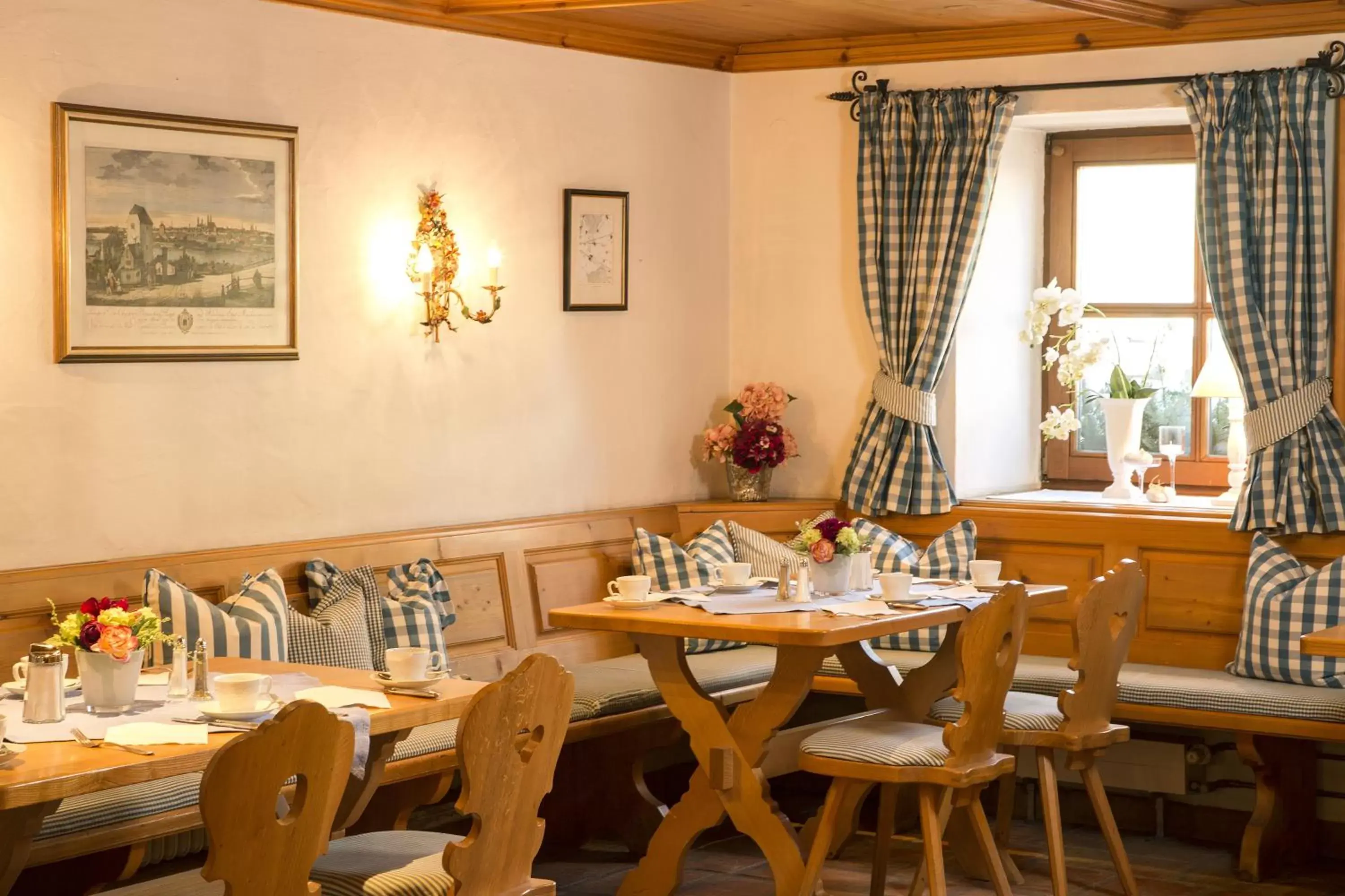 Restaurant/Places to Eat in Hotel Obermaier