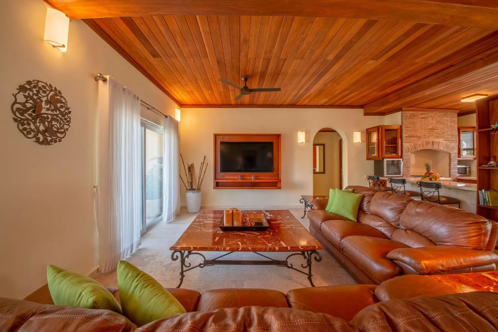 TV and multimedia in Velero Beach Resort