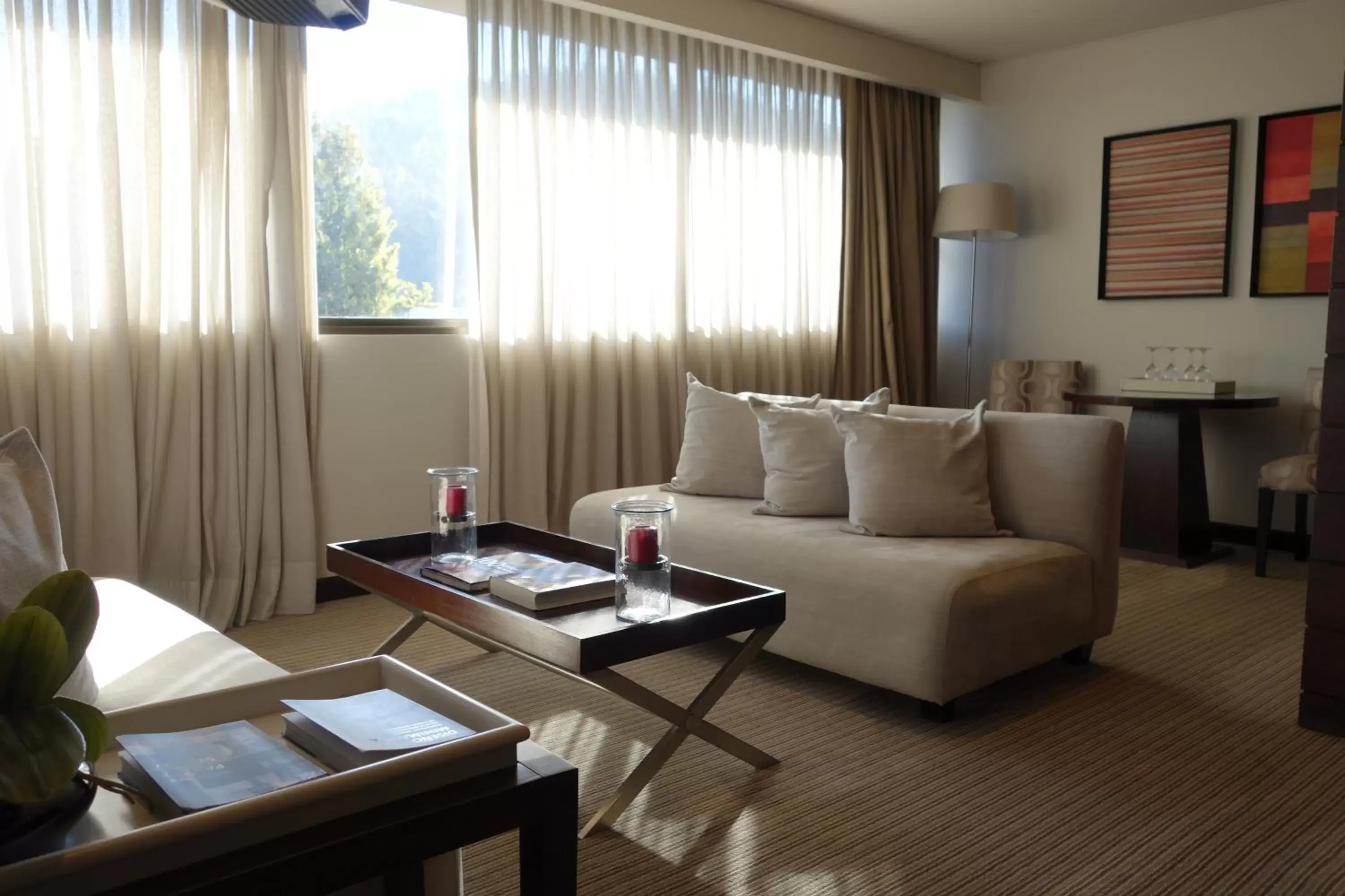 Bedroom, Seating Area in Hotel Los Españoles Plus