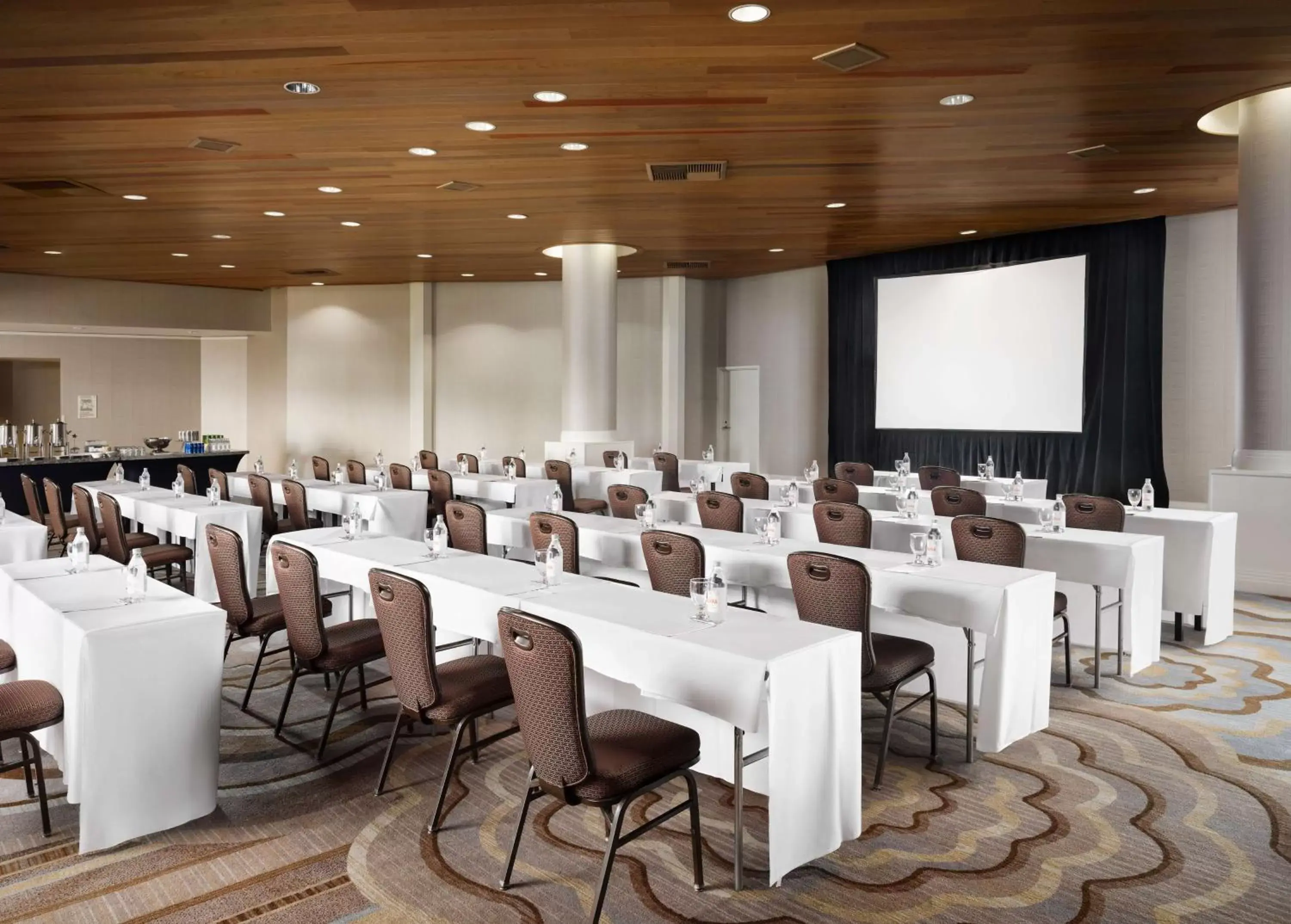 Meeting/conference room in Sonesta Redondo Beach and Marina