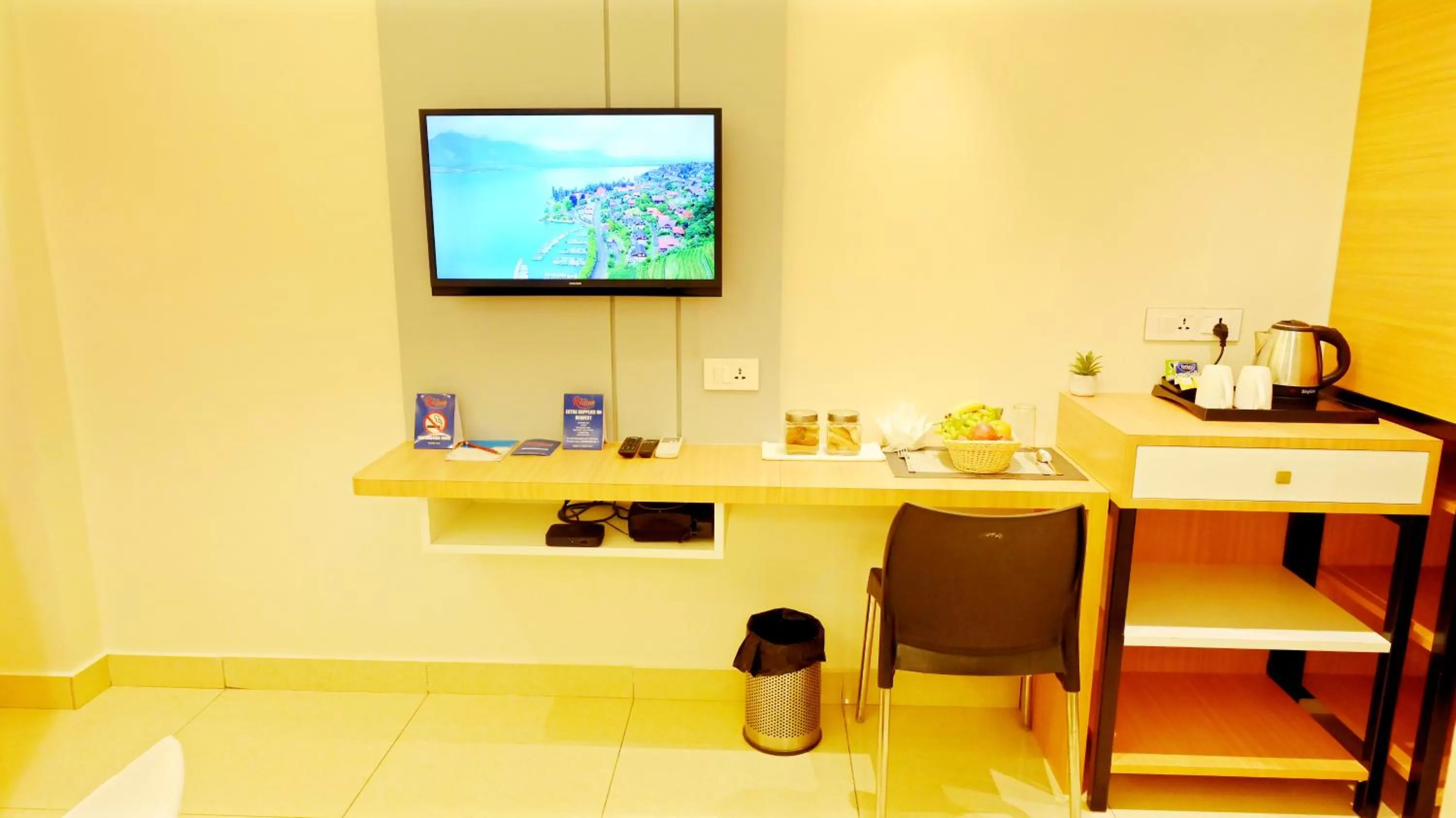 TV and multimedia in Hotel Sri Krishna Residency