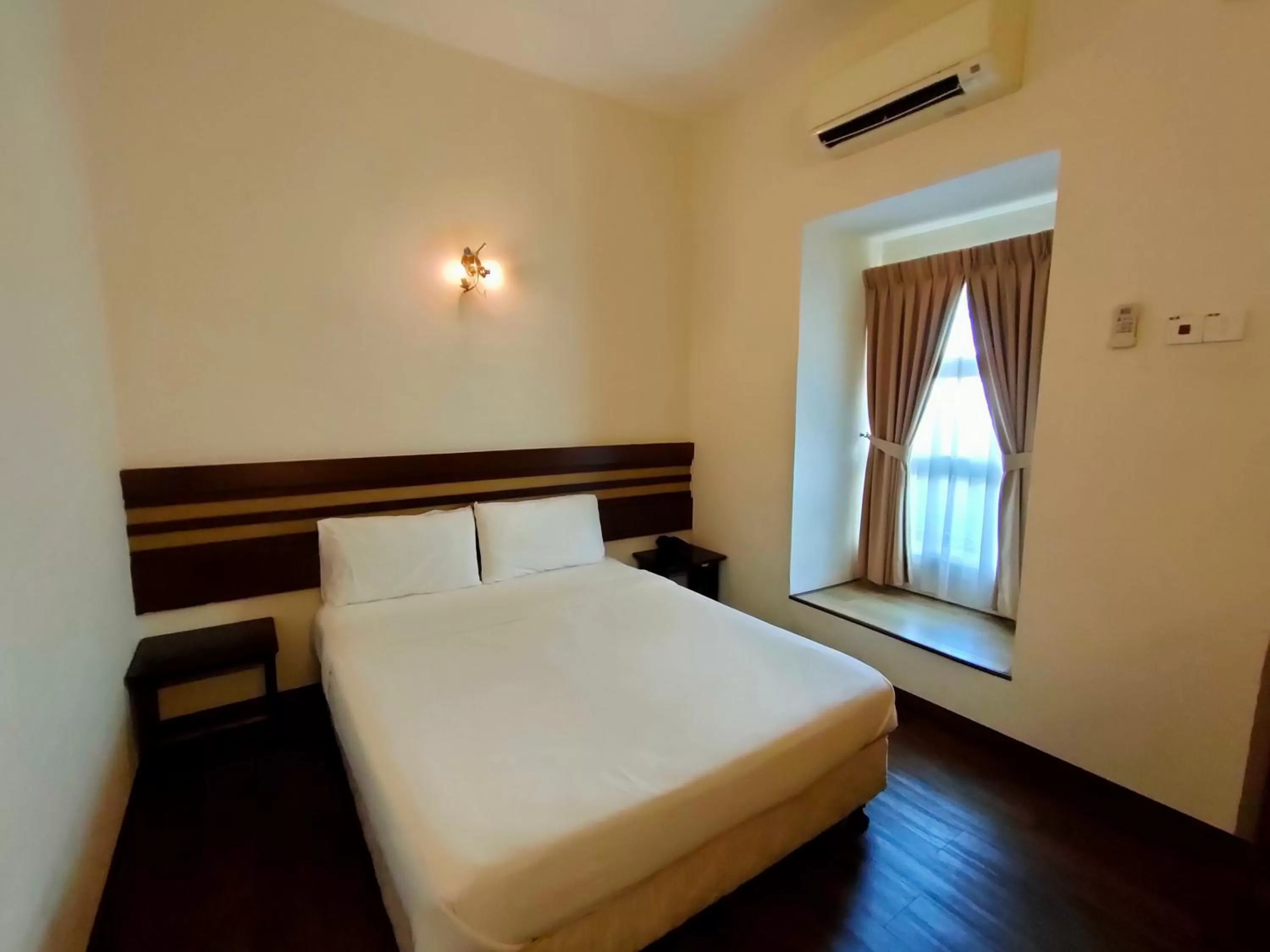 Bedroom, Bed in Cozzy Motel Malacca