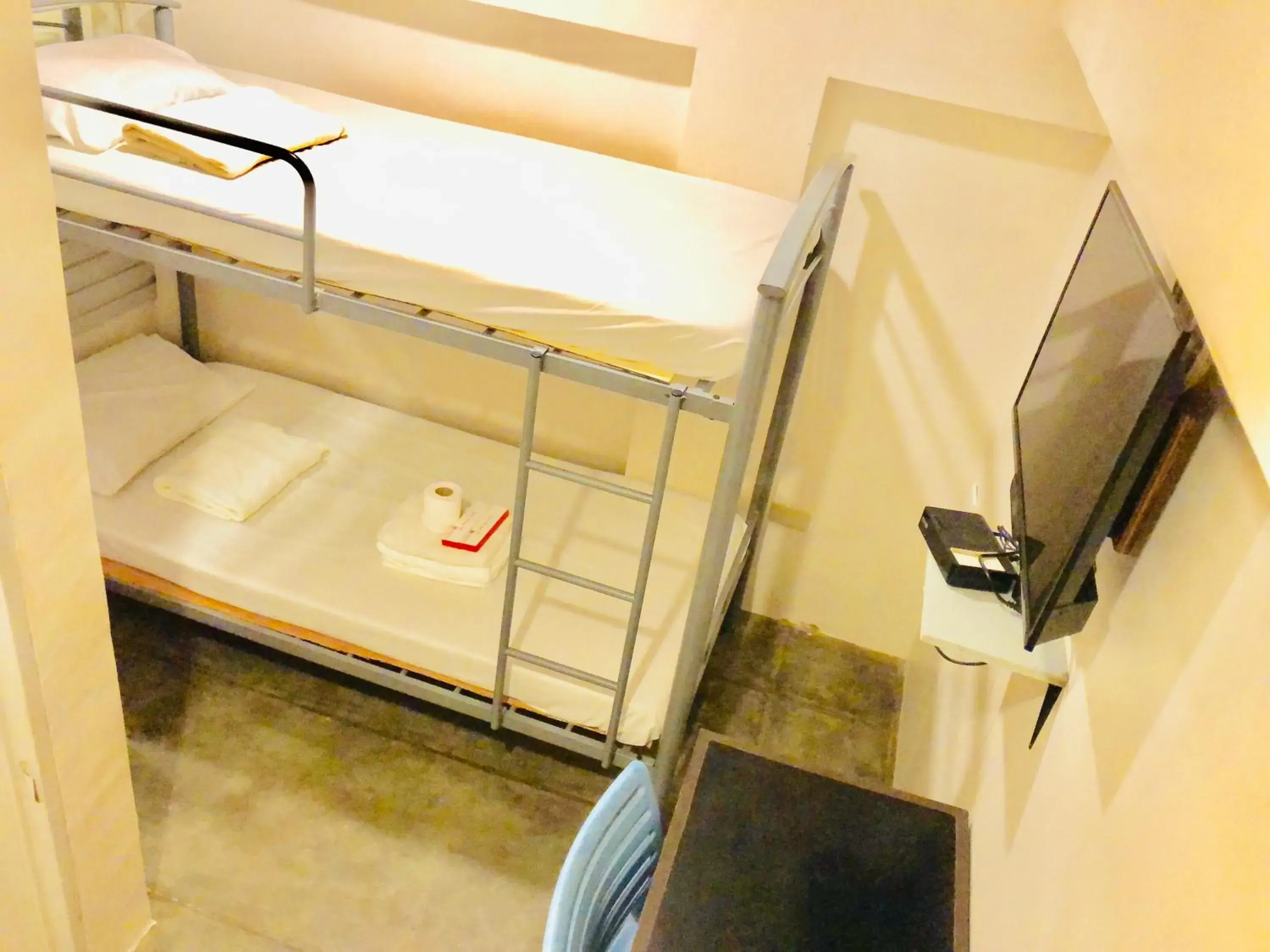 Bedroom, Bunk Bed in Hometown Hotel Bacolod