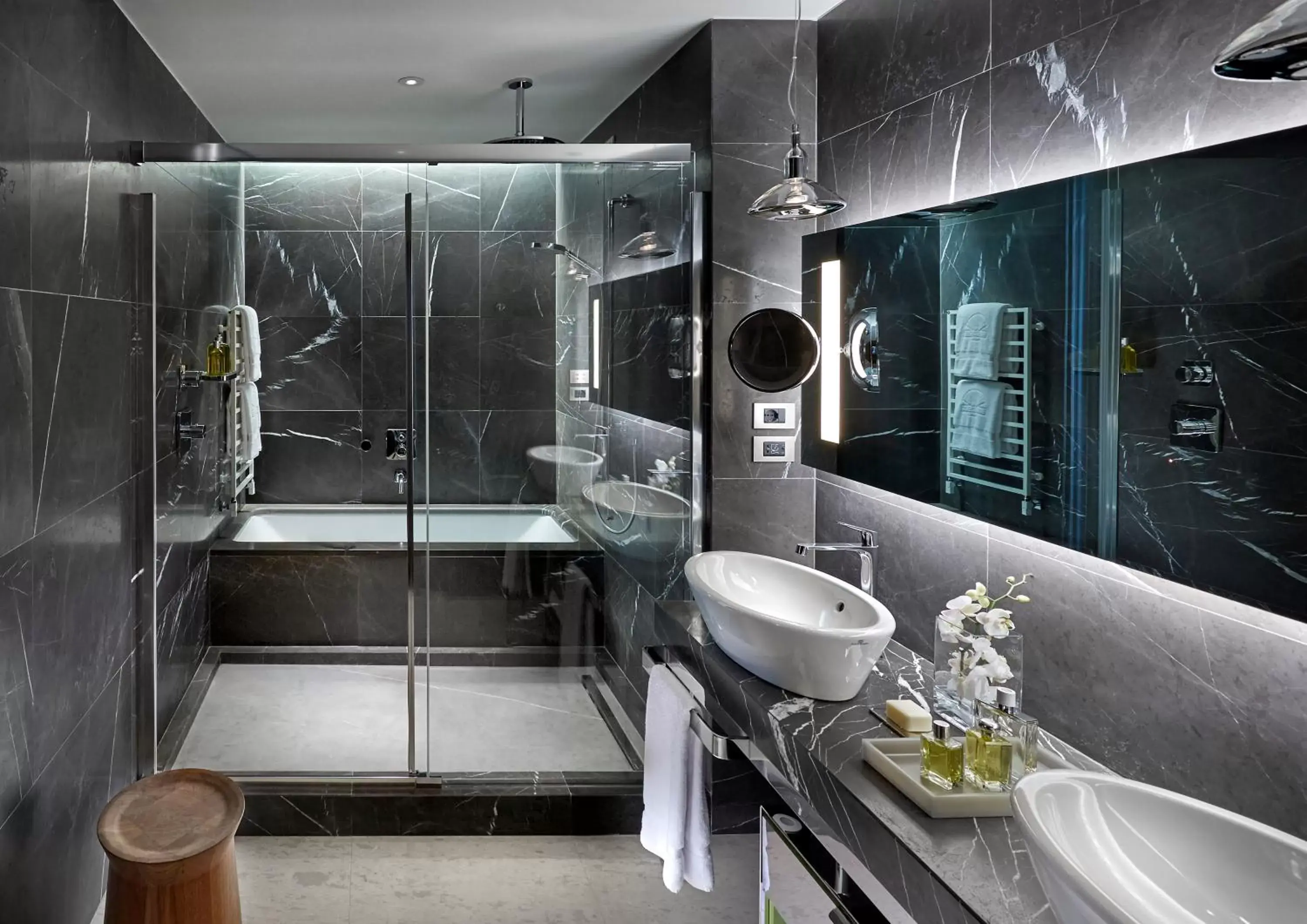 Bathroom in Mandarin Oriental, Milan