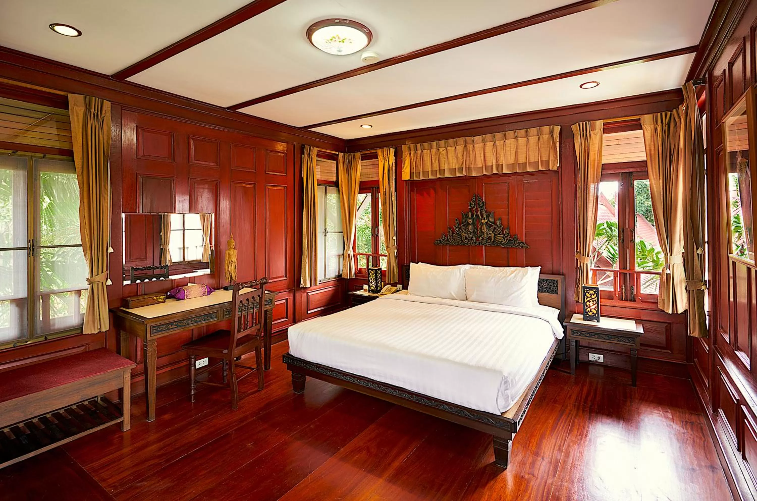 Bed in Ruenkanok Thaihouse Resort