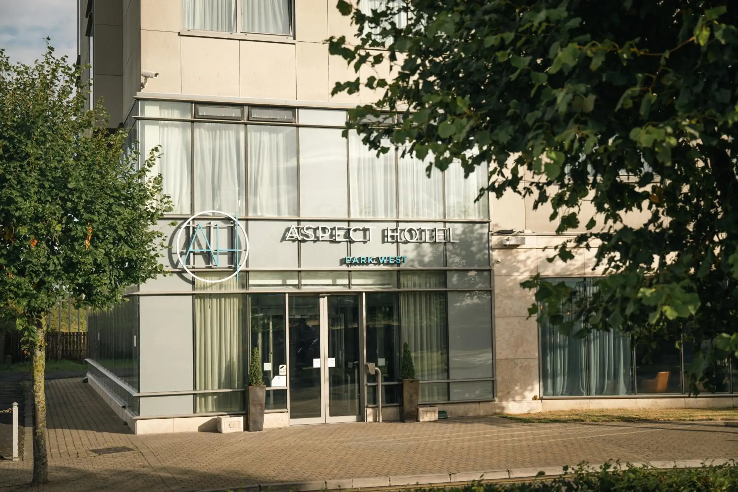 Property building in Aspect Hotel Park West Property building in Aspect Hotel Park West