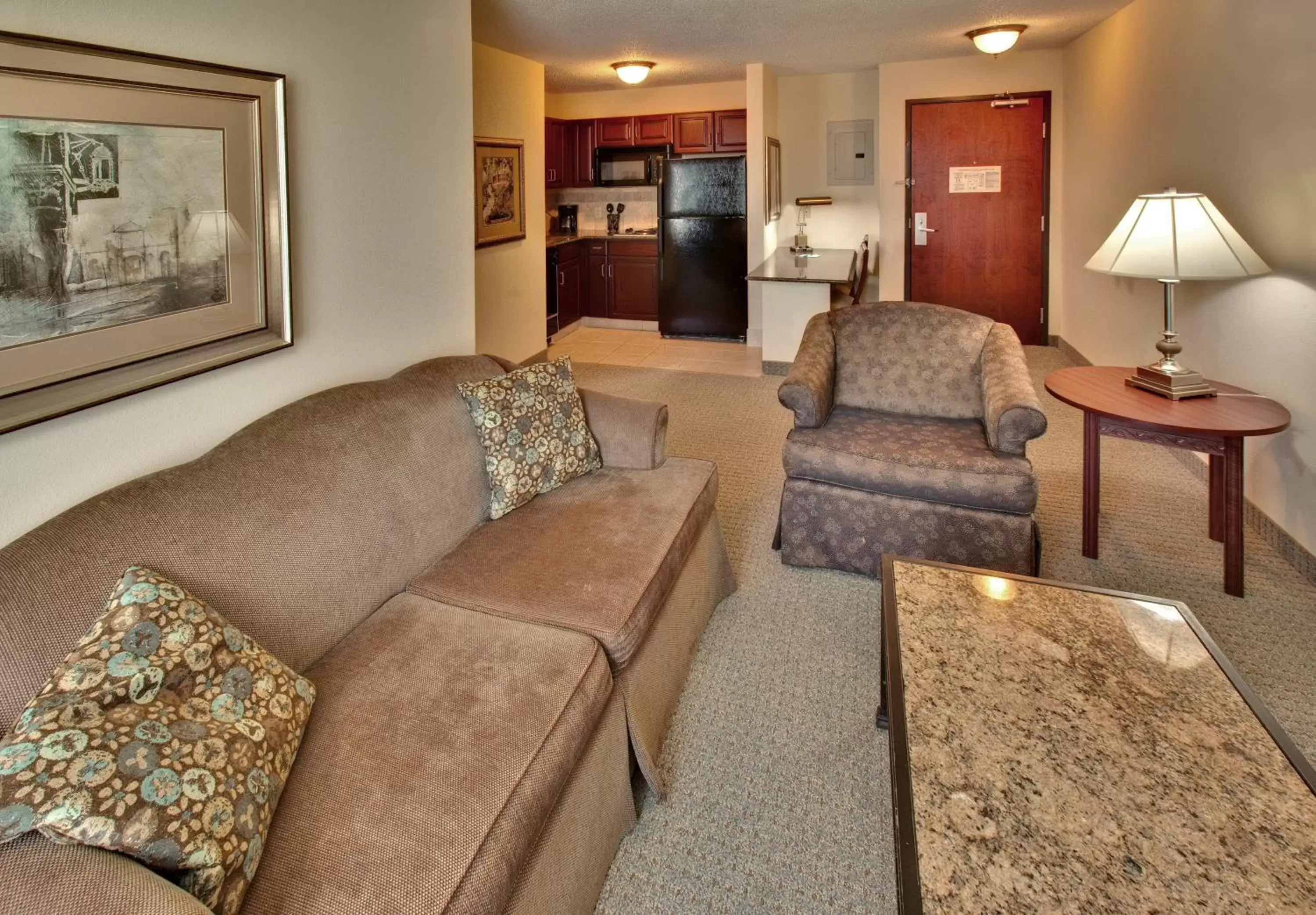 Photo of the whole room, Seating Area in Staybridge Suites West Des Moines, an IHG Hotel