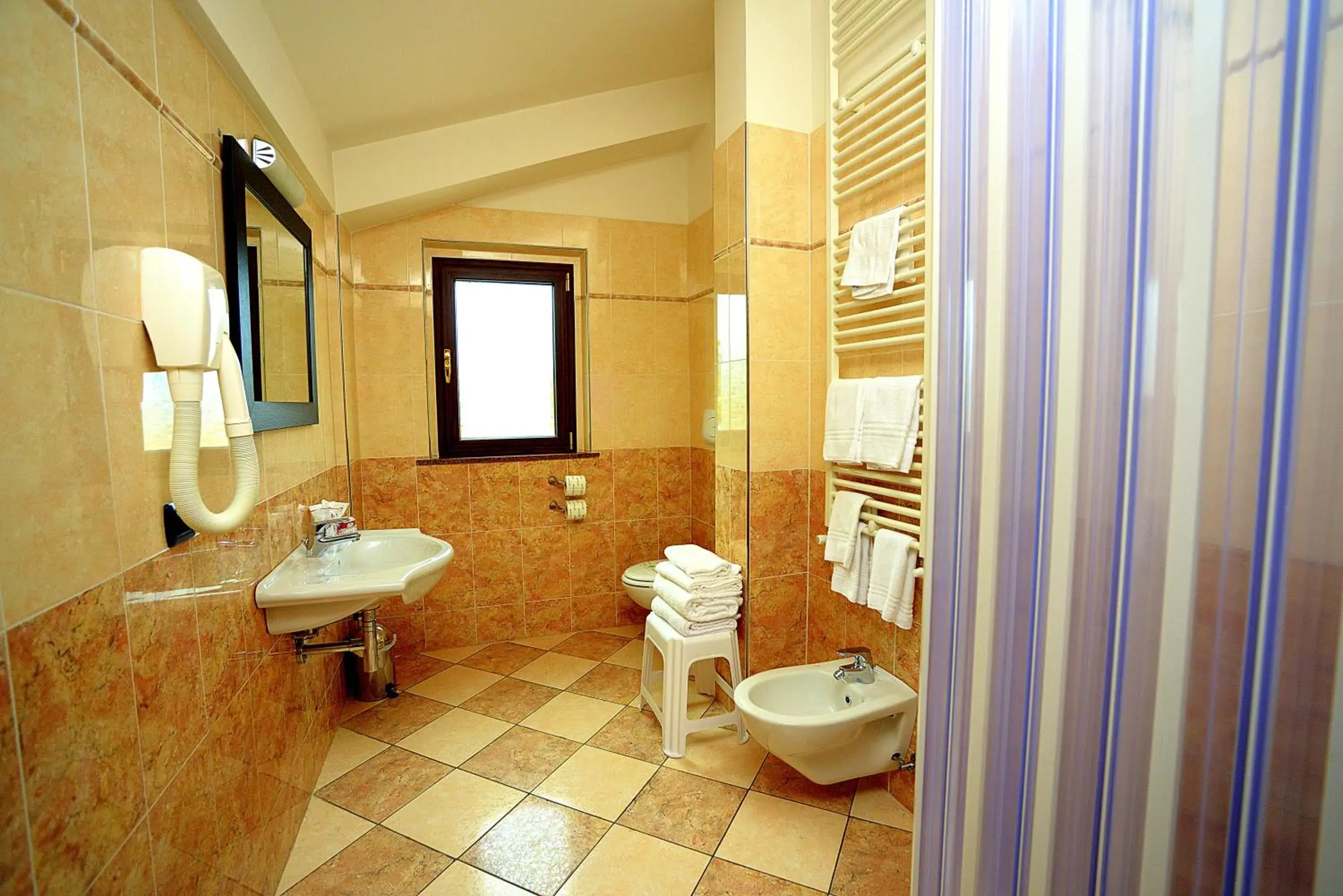 Bathroom in Hotel Iacone