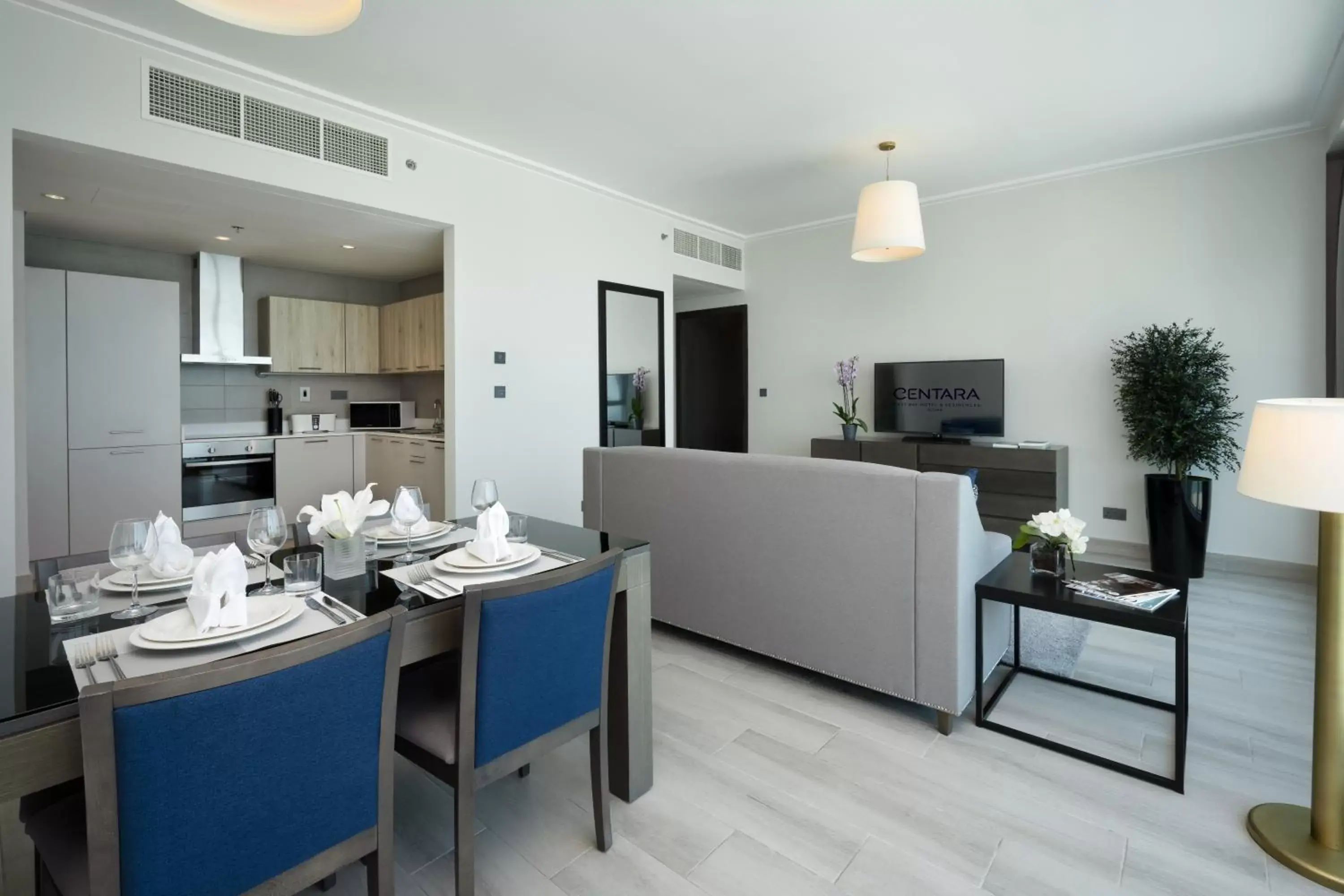Kitchen or kitchenette, Dining Area in Centara West Bay Hotel & Residences Doha