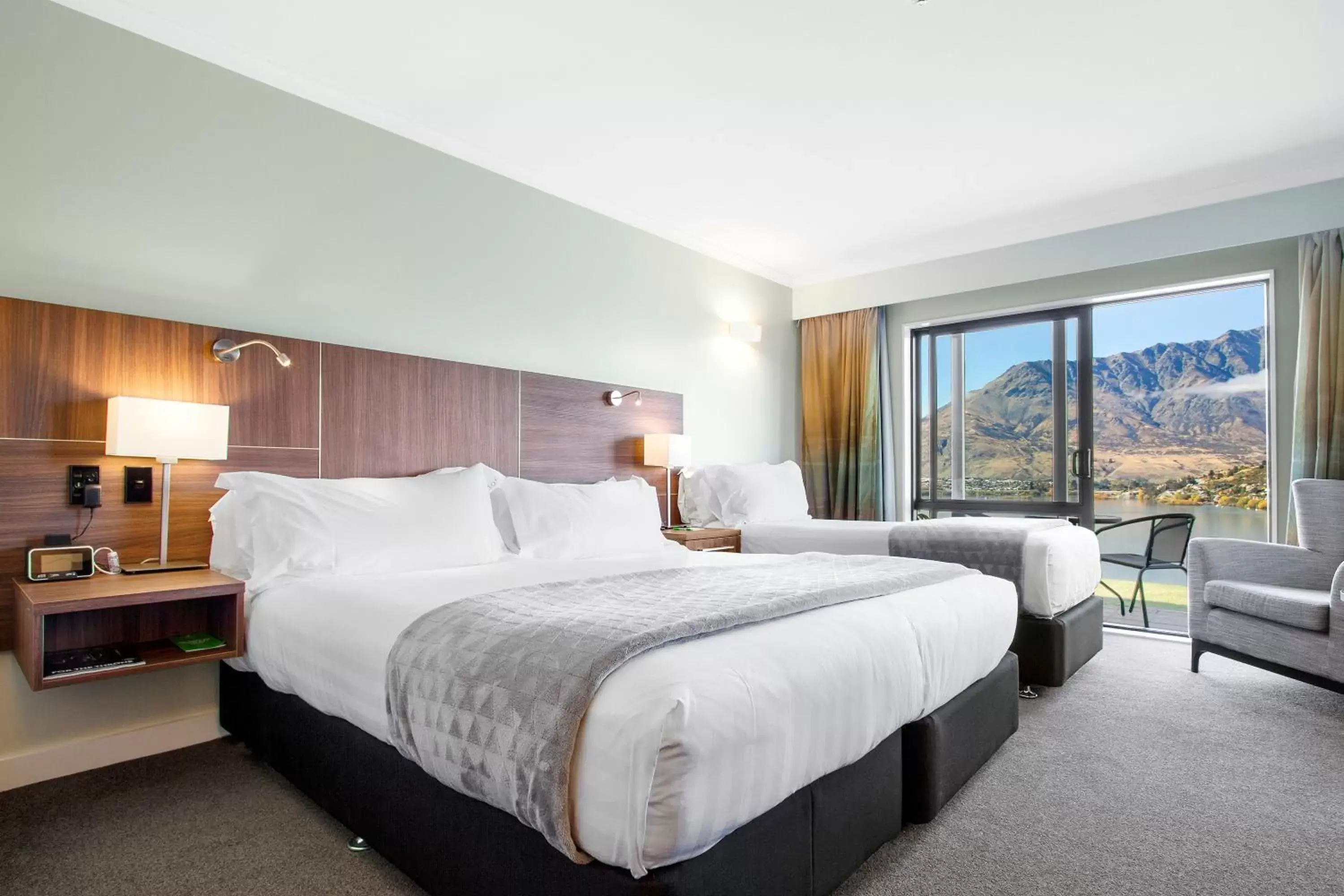 Bedroom, Room Photo in Holiday Inn Queenstown Frankton Road, an IHG Hotel