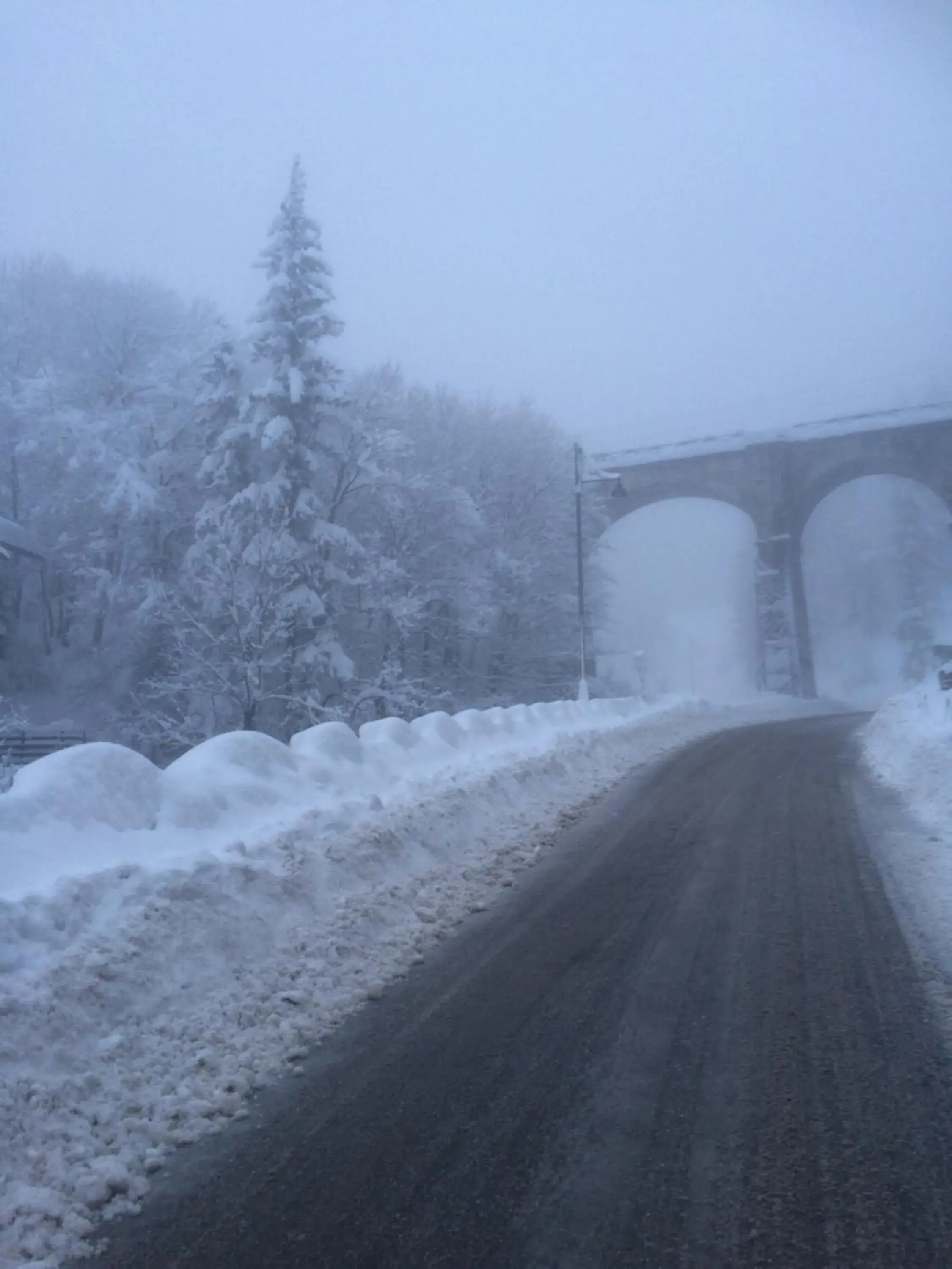 City view, Winter in Meuble Villa Neve