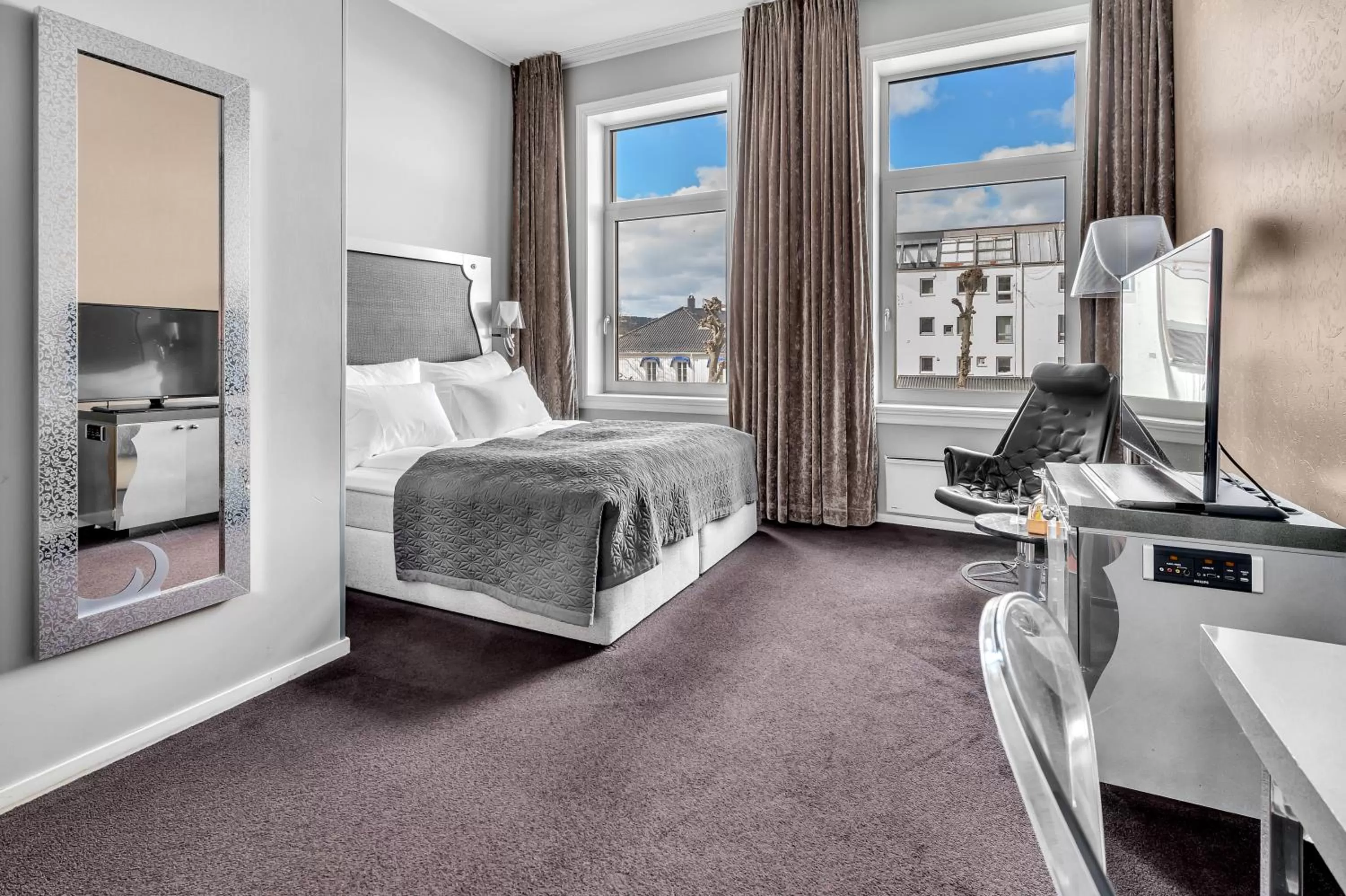 Photo of the whole room, Bed in Clarion Hotel Ernst