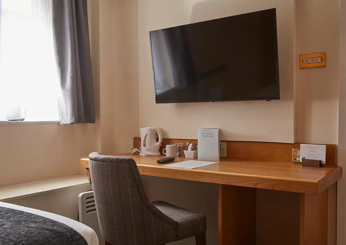 De Trafford Arms by Chef & Brewer Collection