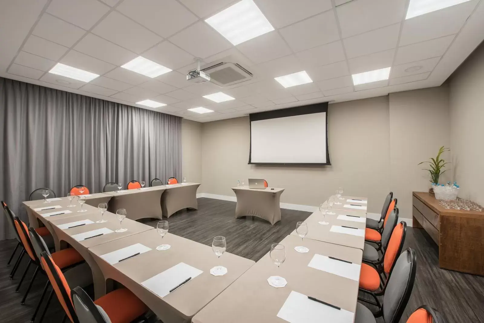 Meeting/conference room in Intercity Ribeirão Preto