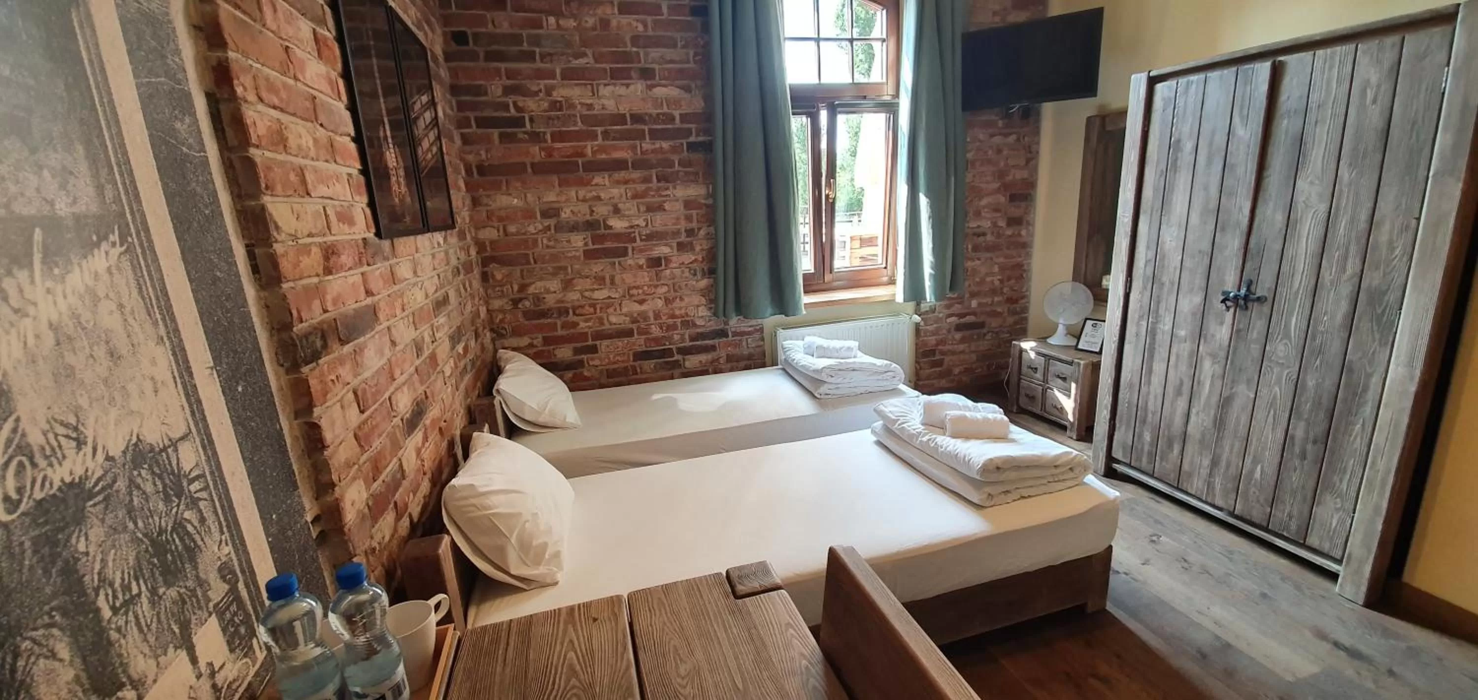 Bed, Bathroom in Willa Stara Przepompownia