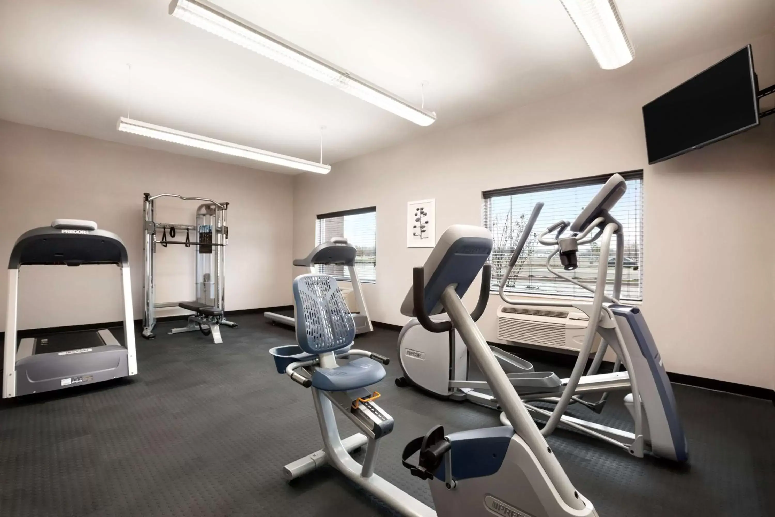 Activities, Fitness Center/Facilities in Country Inn & Suites by Radisson, Enid, OK