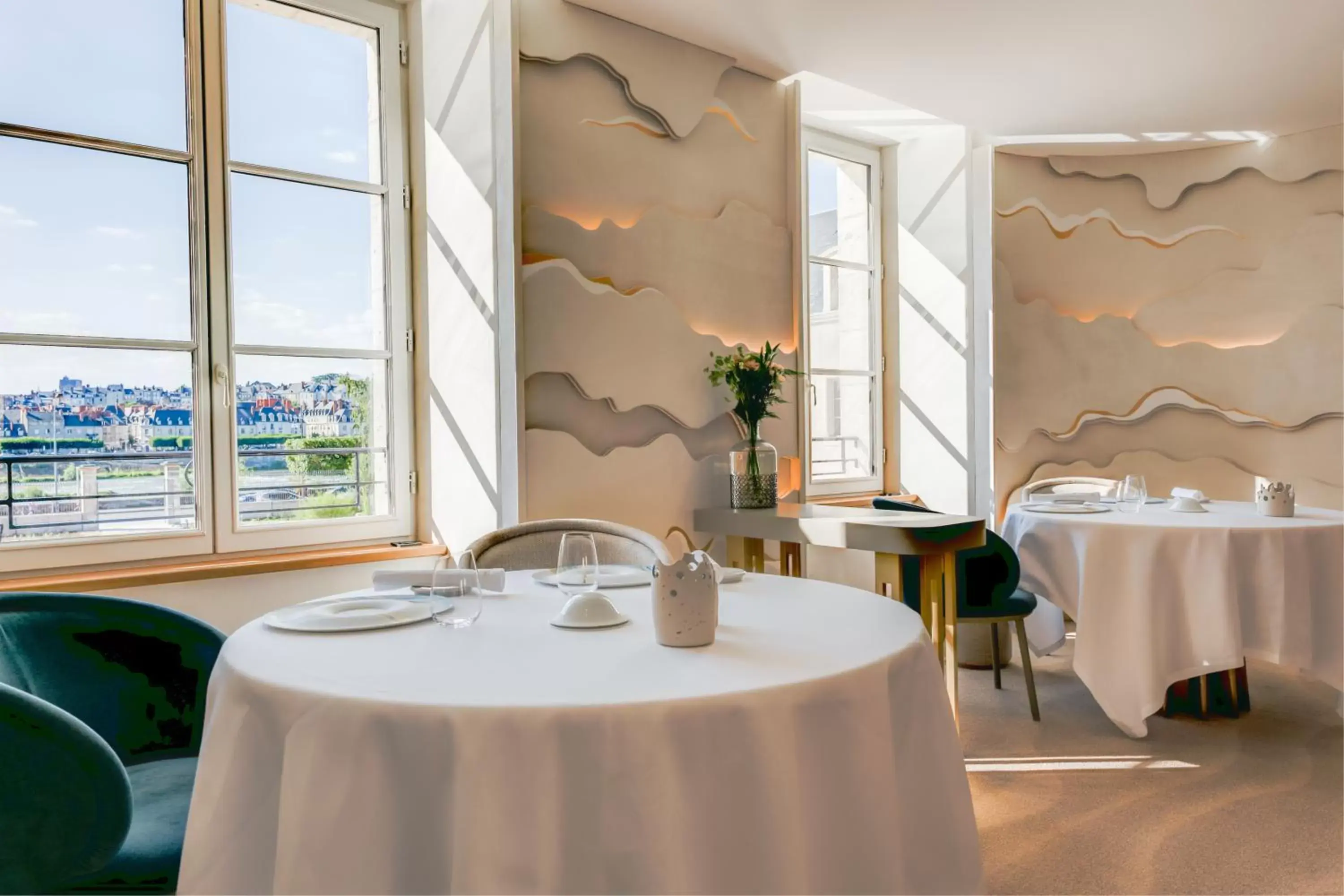 Restaurant/Places to Eat in Fleur de Loire