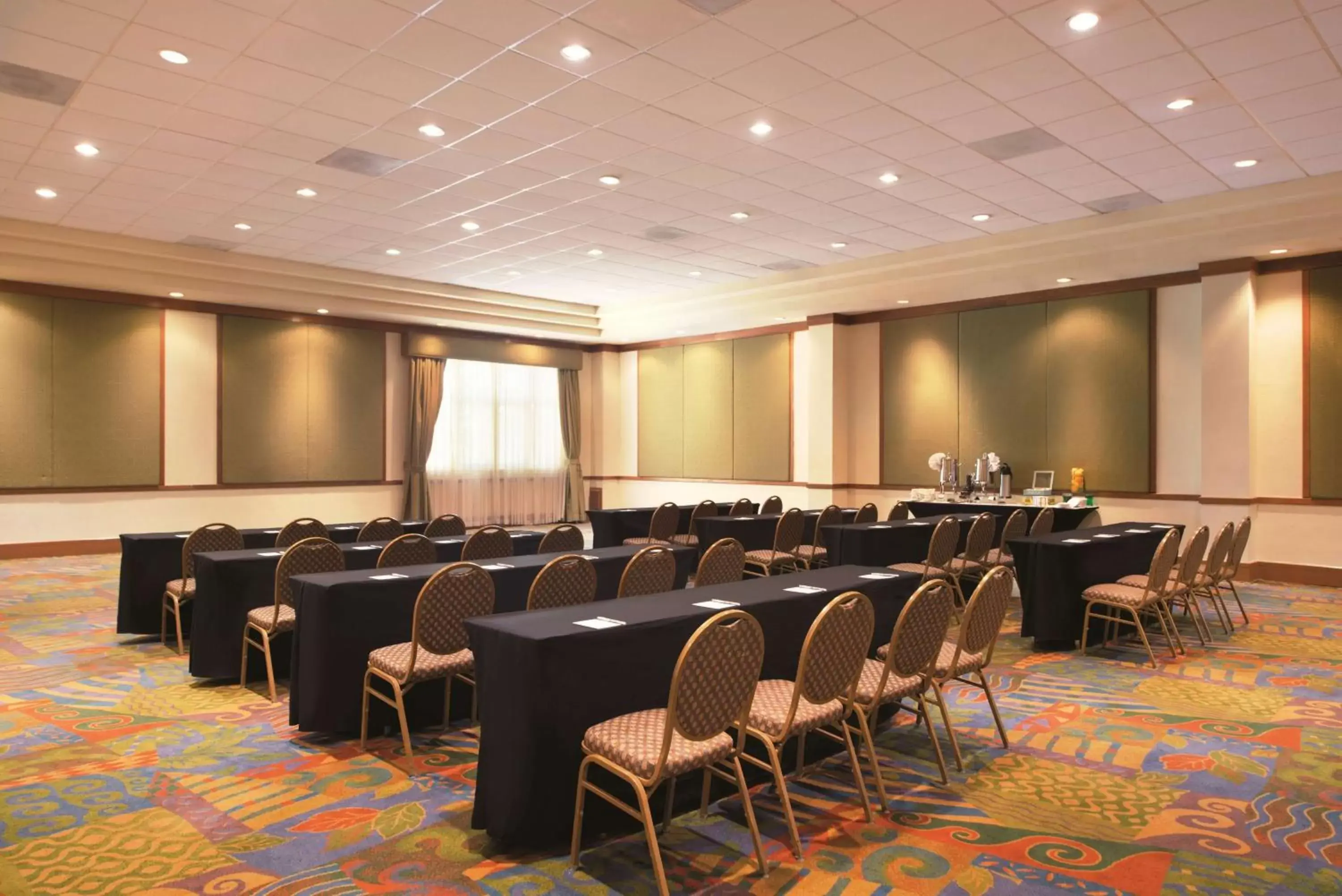 Meeting/conference room in Embassy Suites by Hilton Dorado del Mar Beach Resort
