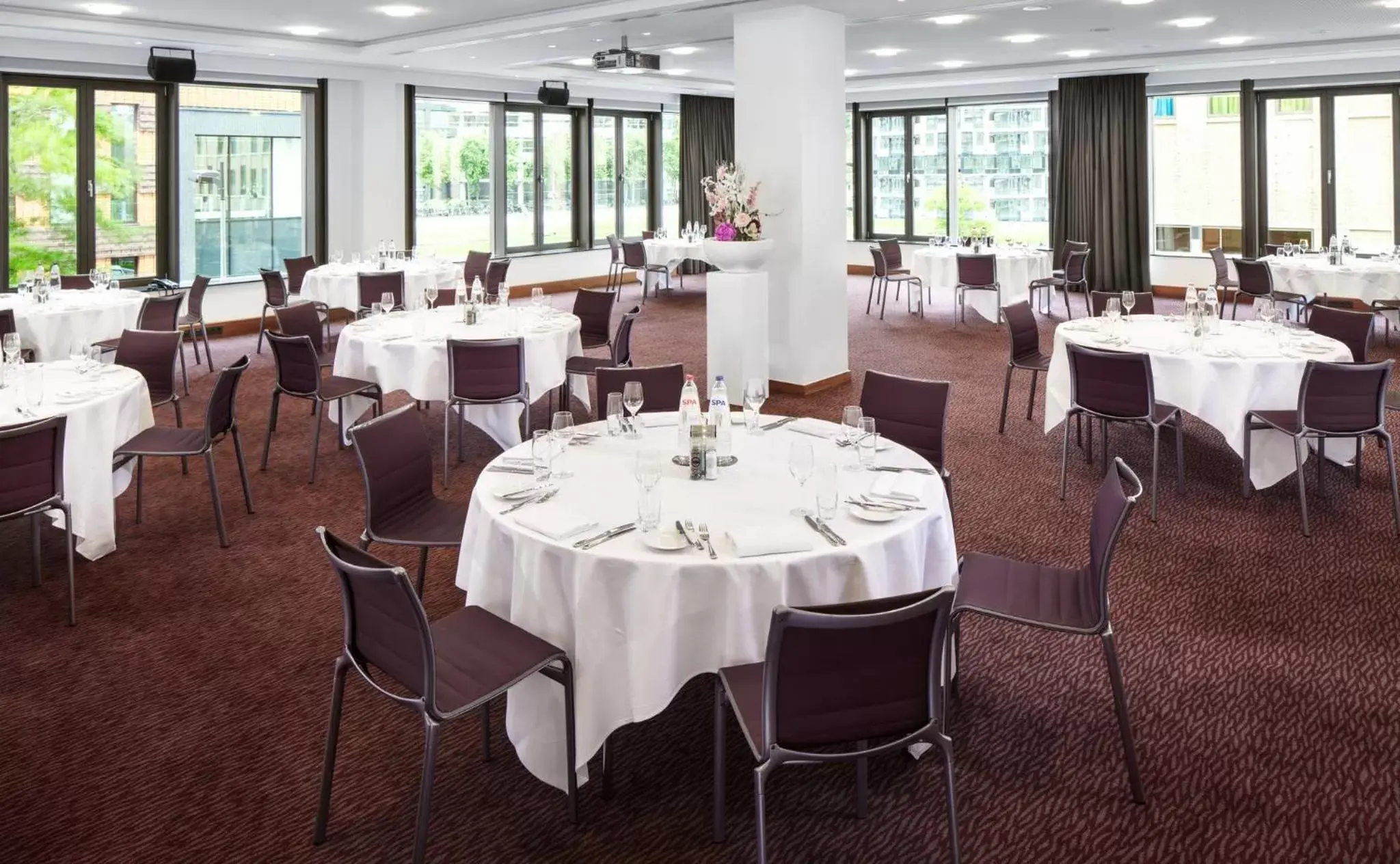 Banquet/Function facilities, Restaurant/Places to Eat in Crowne Plaza Amsterdam - South, an IHG Hotel
