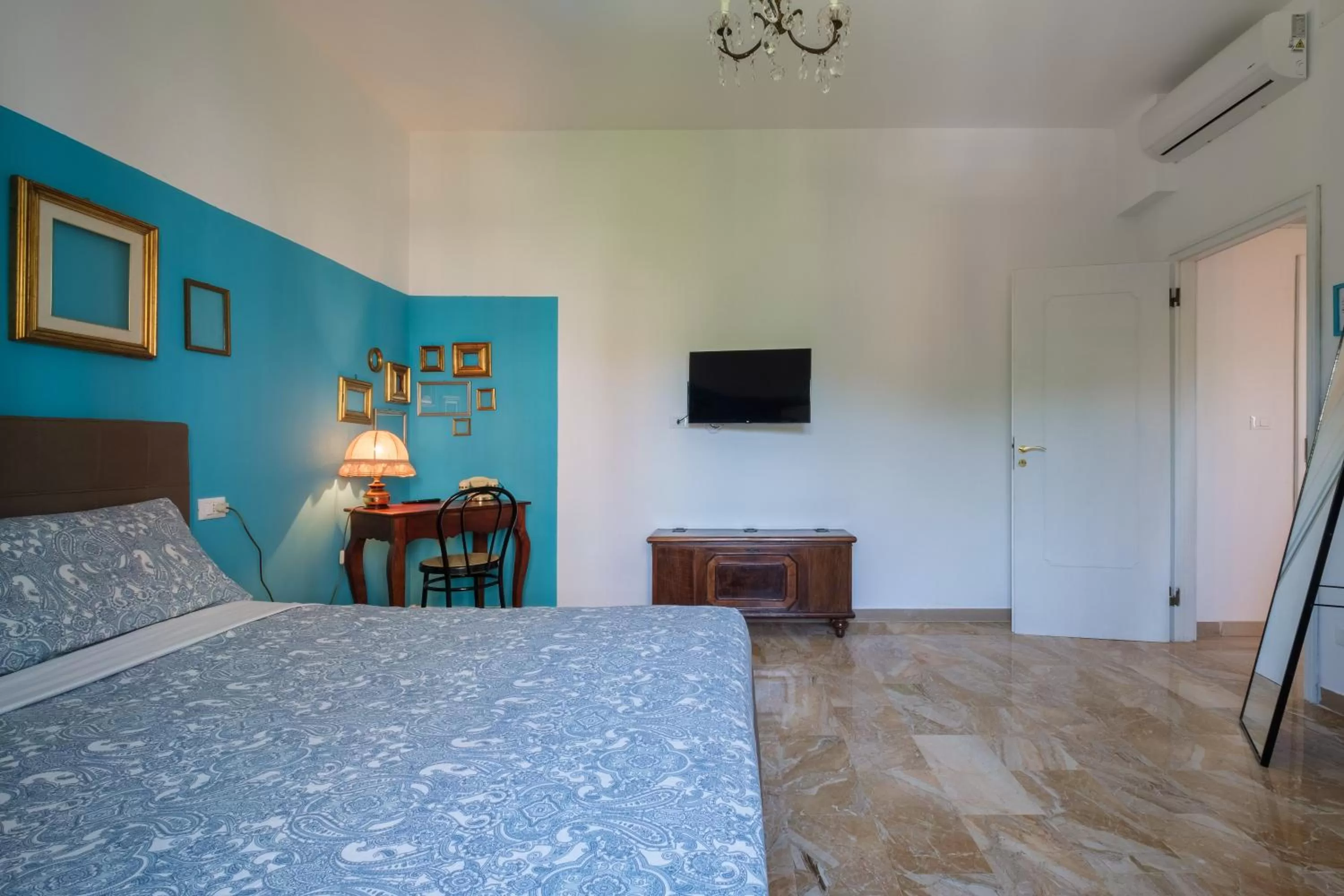 Bed in Fabula Rooms 3 Suites with private bathroom