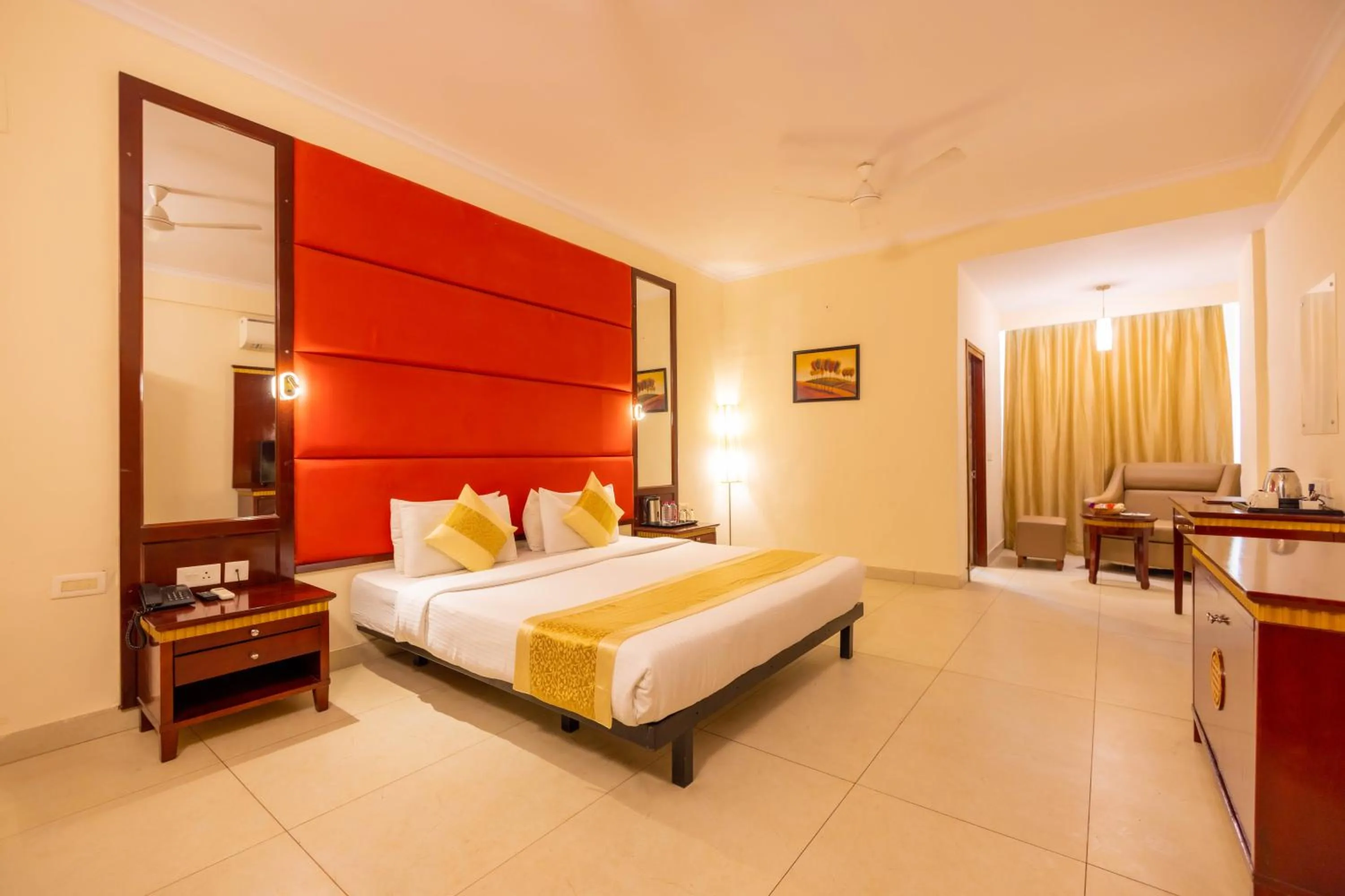 Bed in Hotel Clarks Inn Jaipur, Banipark