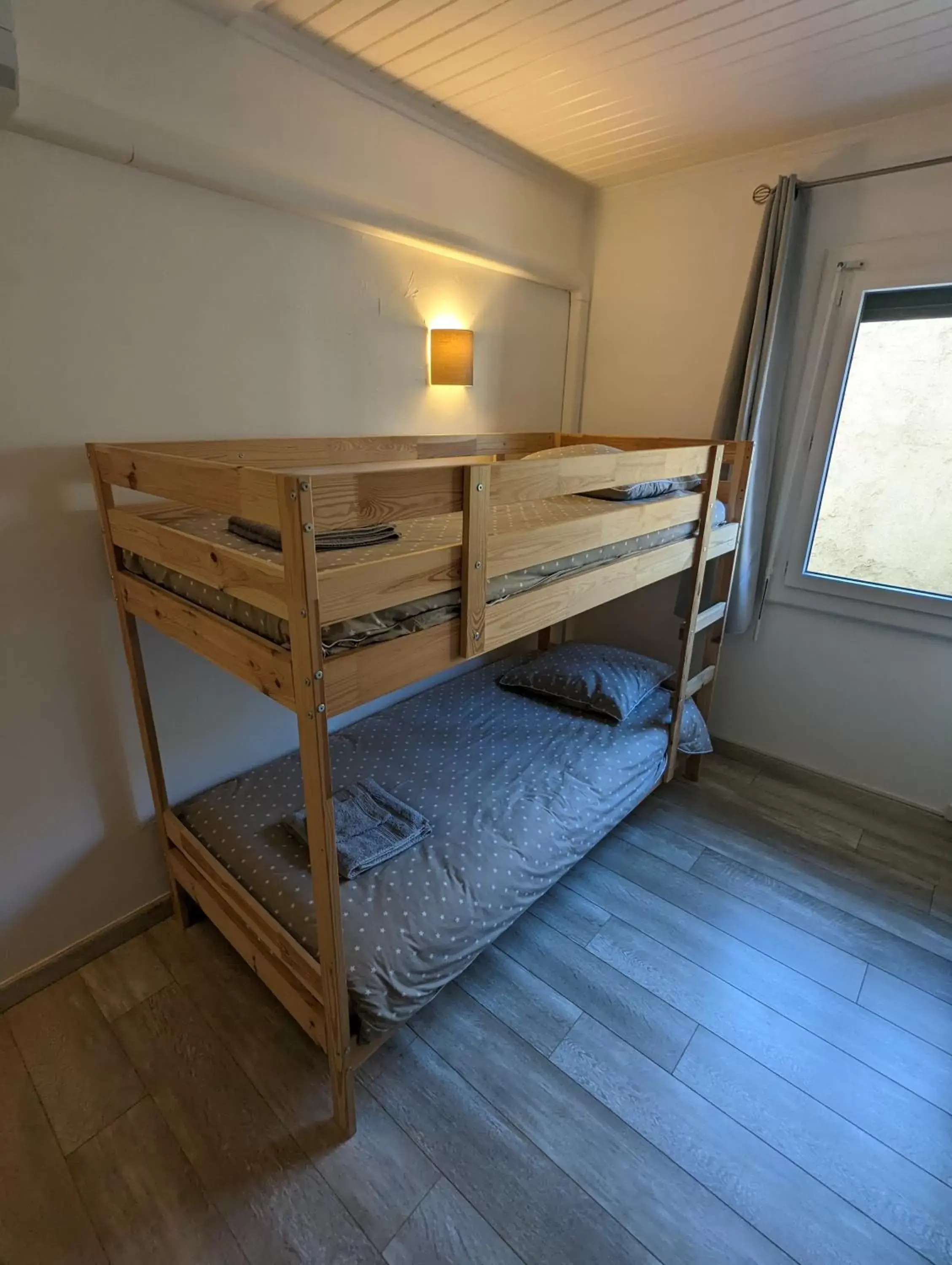 Bedroom, Bunk Bed in La villa de Fleury