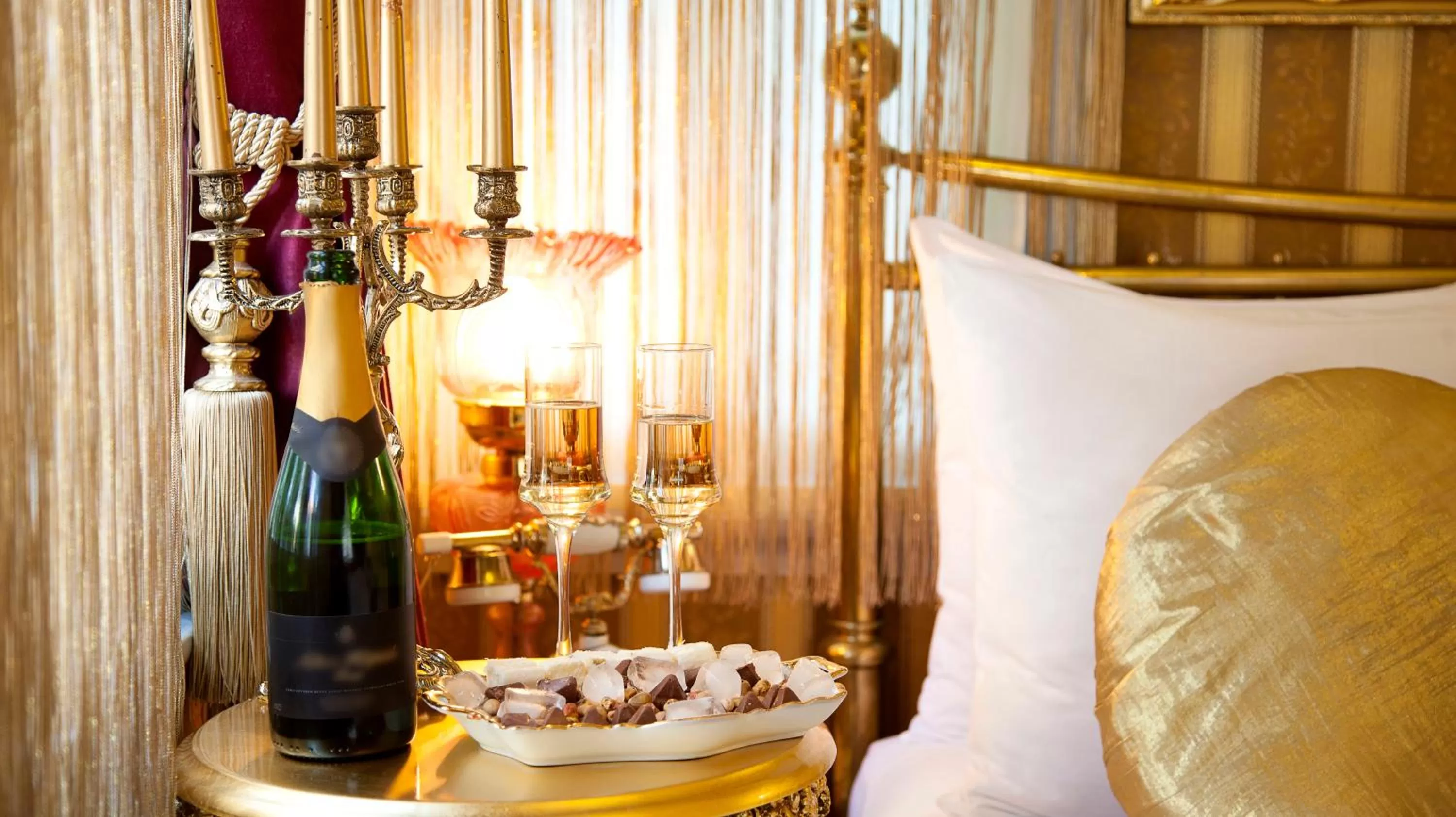 Food and drinks in Sultan Tughra Hotel