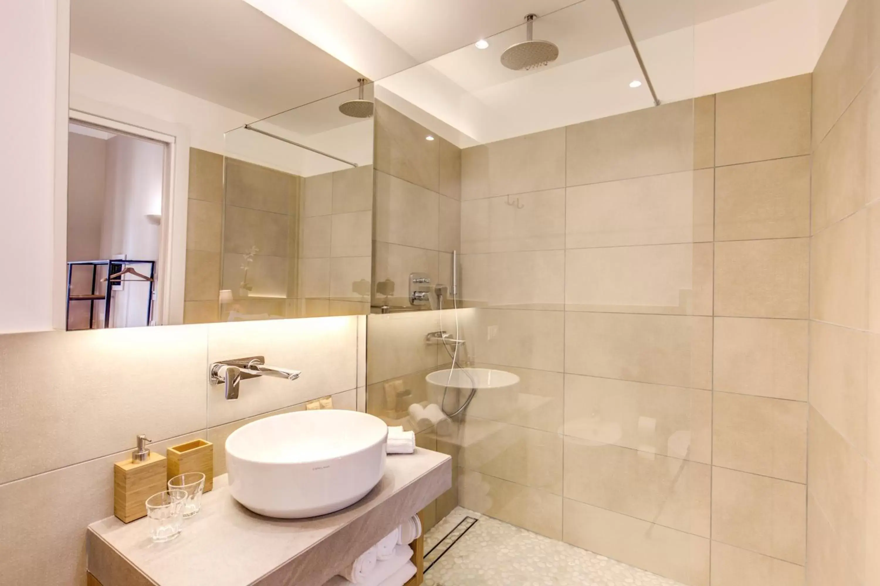 Shower, Bathroom in The Spanish Suite Campo de' Fiori