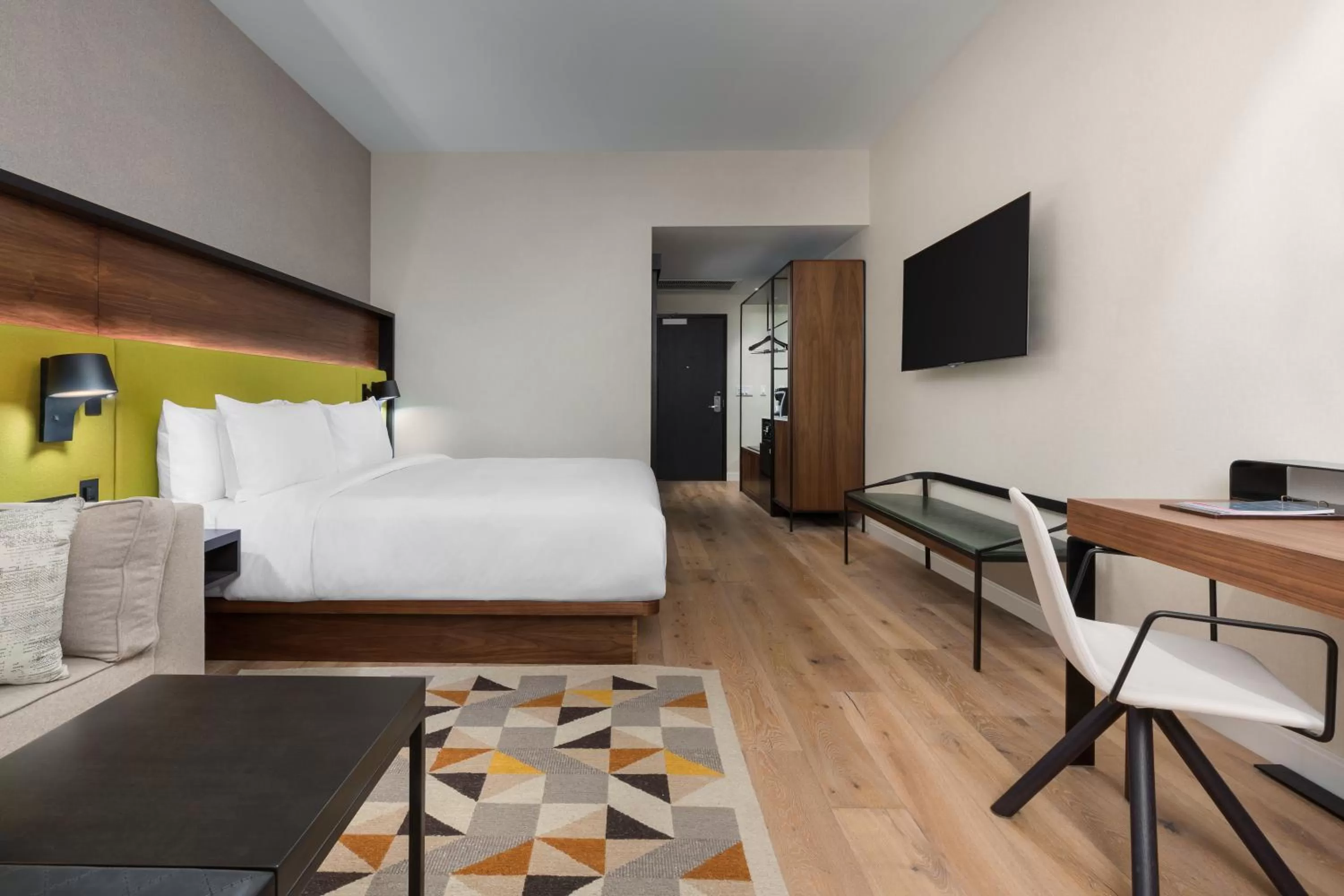 TV and multimedia, Bed in Hyatt Centric Mountain View