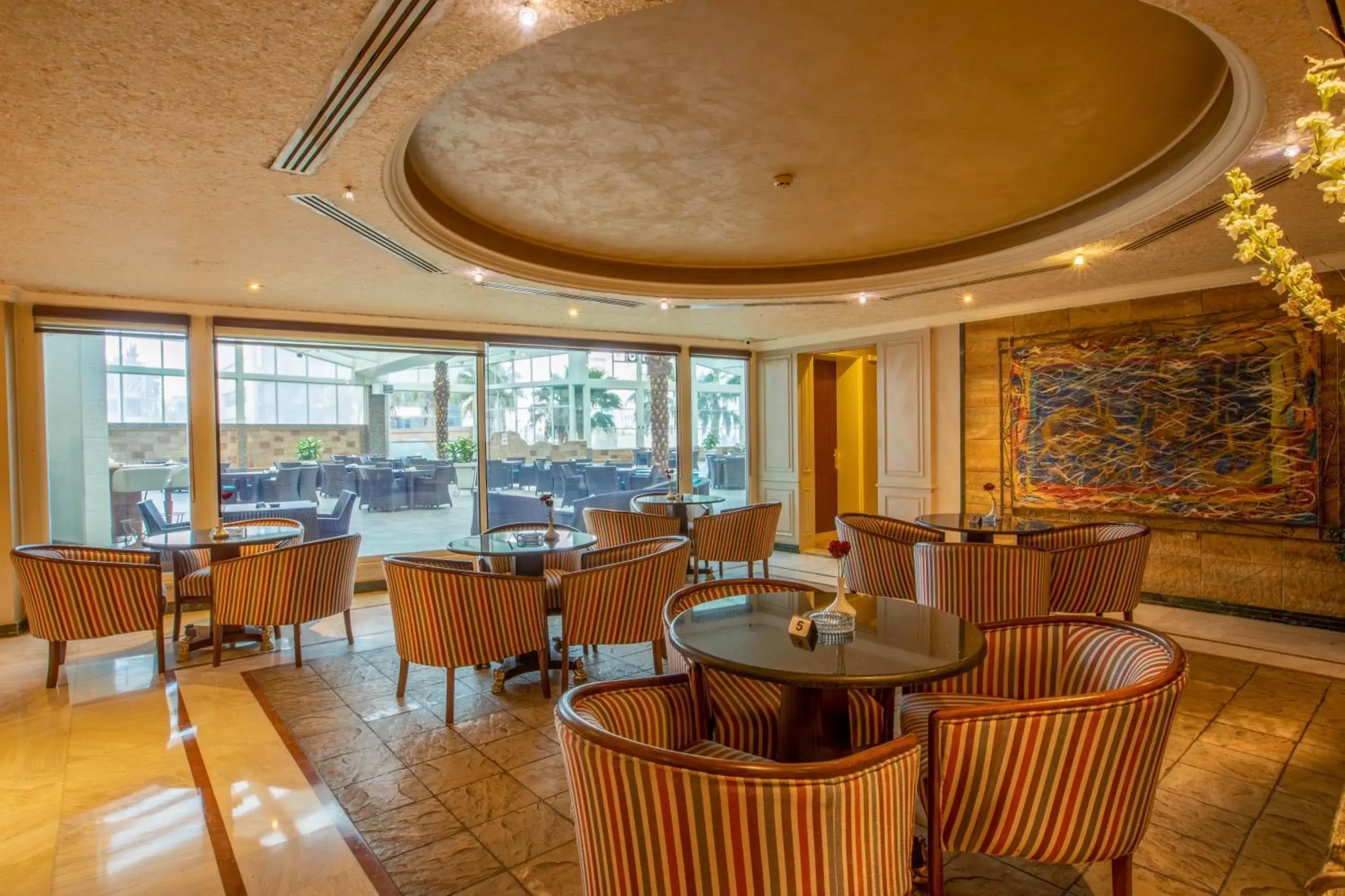 Lounge or bar, Restaurant/Places to Eat in Bristol Amman Hotel