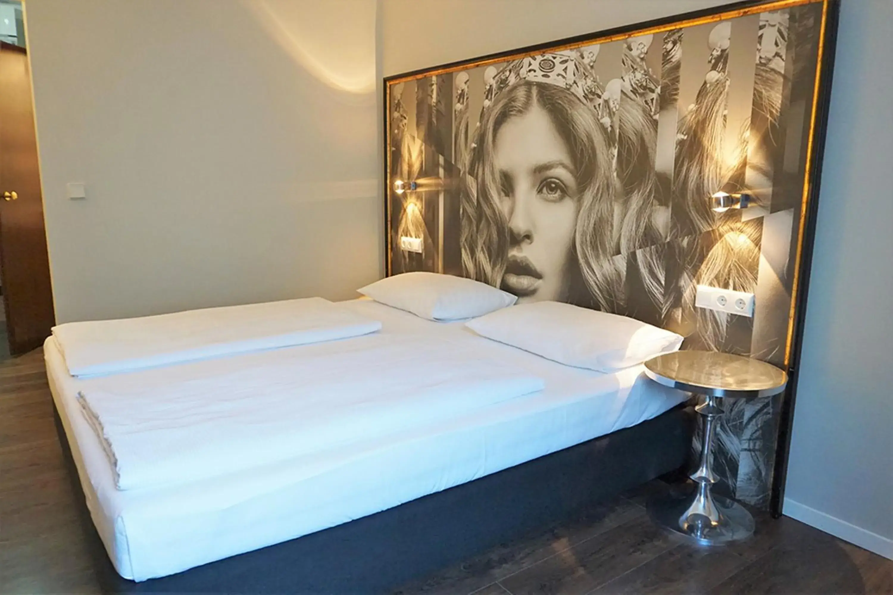 Bed in Hotel Calmo