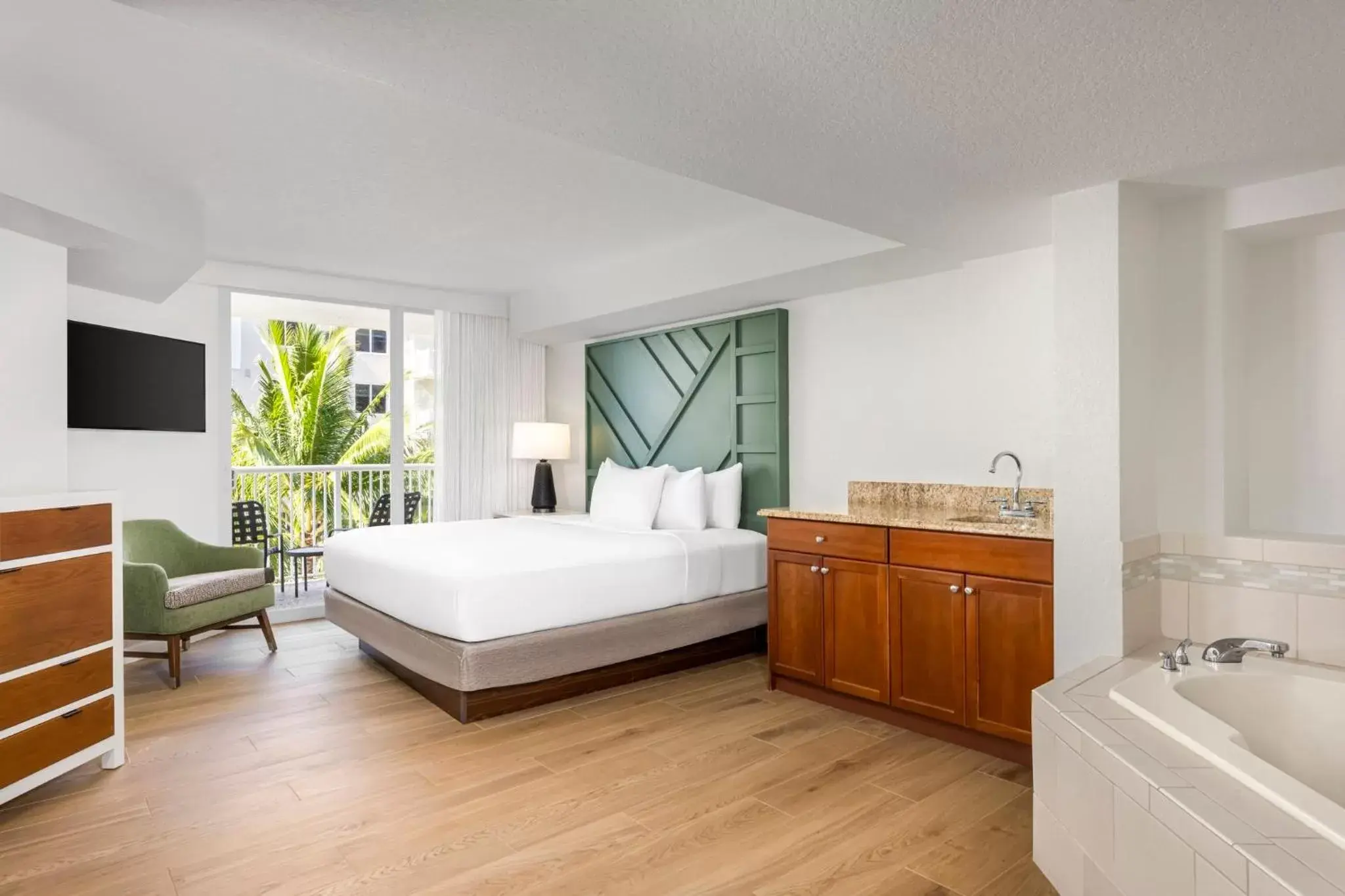 Food and drinks, Bed in Club Wyndham Santa Barbara Food and drinks, Bed in Club Wyndham Santa Barbara