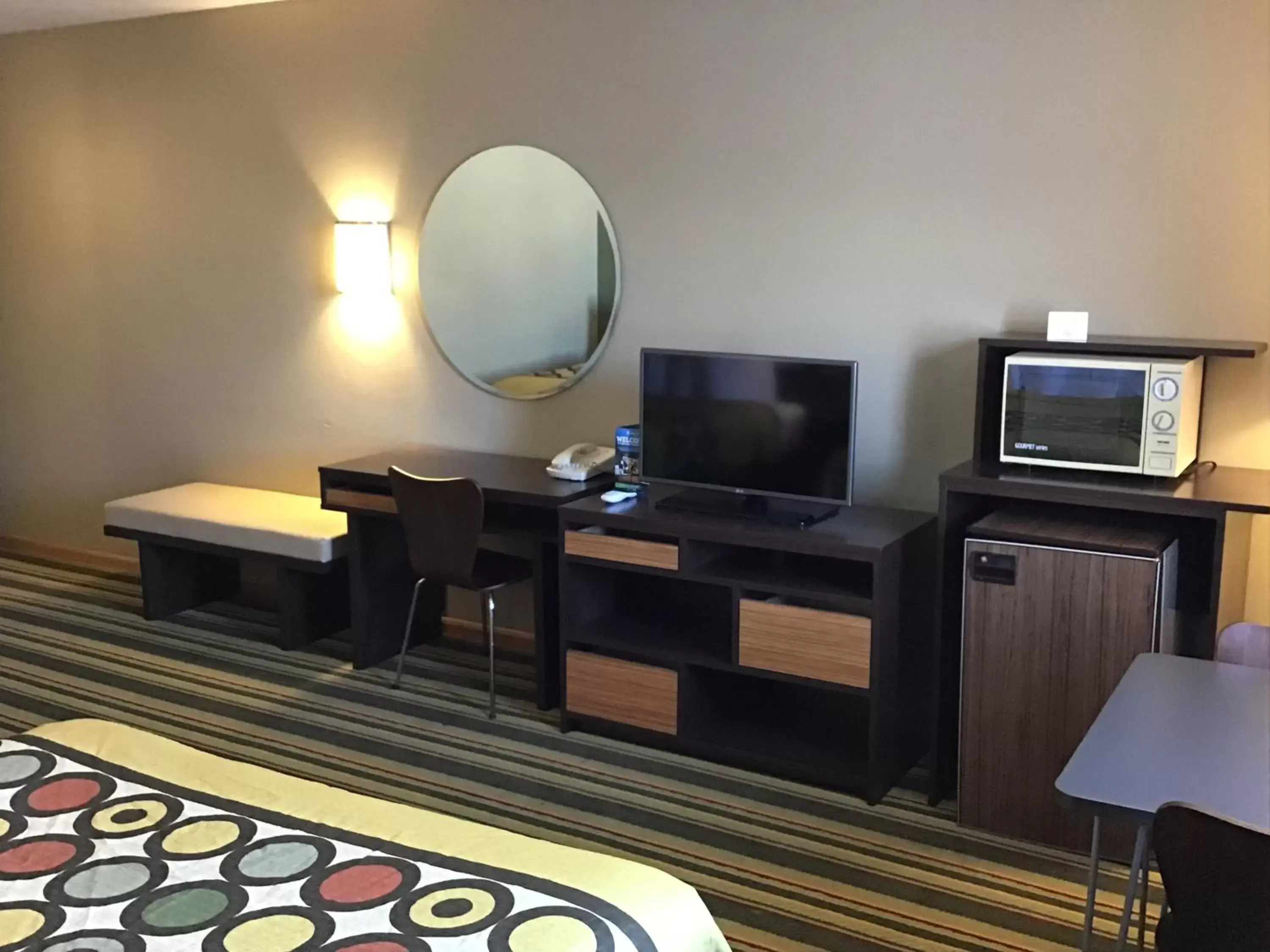 TV/Entertainment Center in Super 8 by Wyndham Driggs