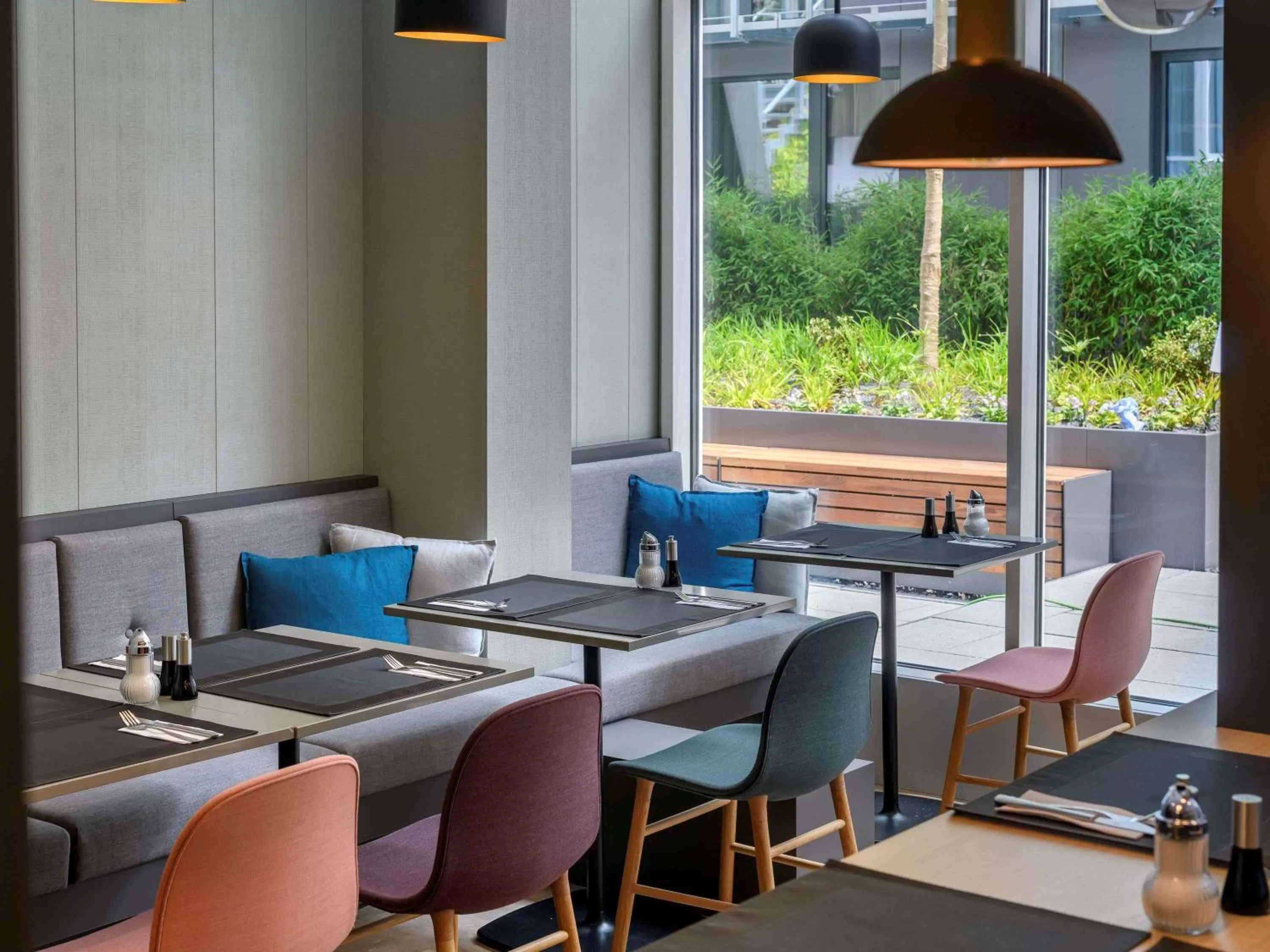 Restaurant/places to eat in Mercure München City Schwabing